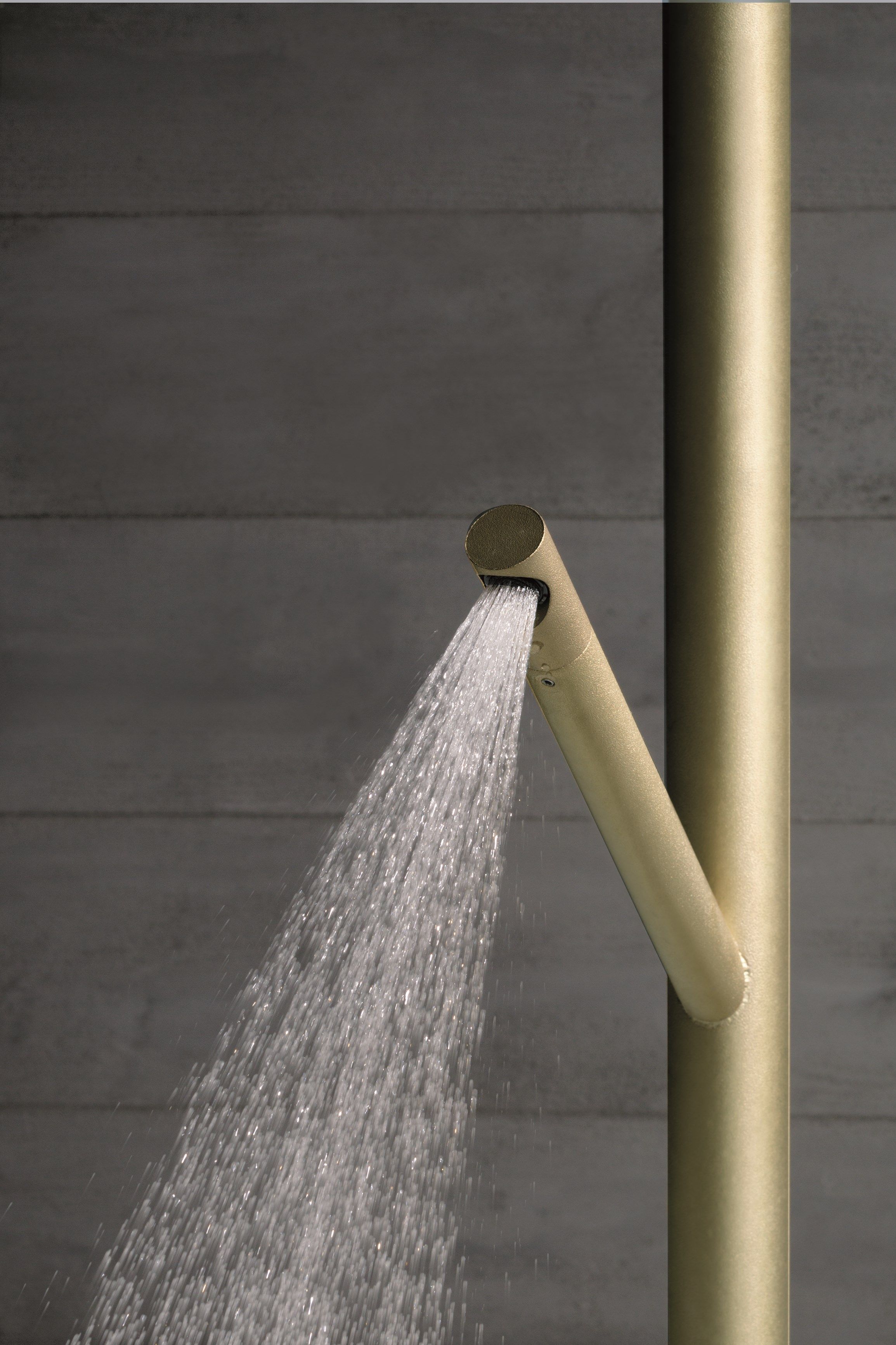 OUTDOOR Brass outdoor shower By newform