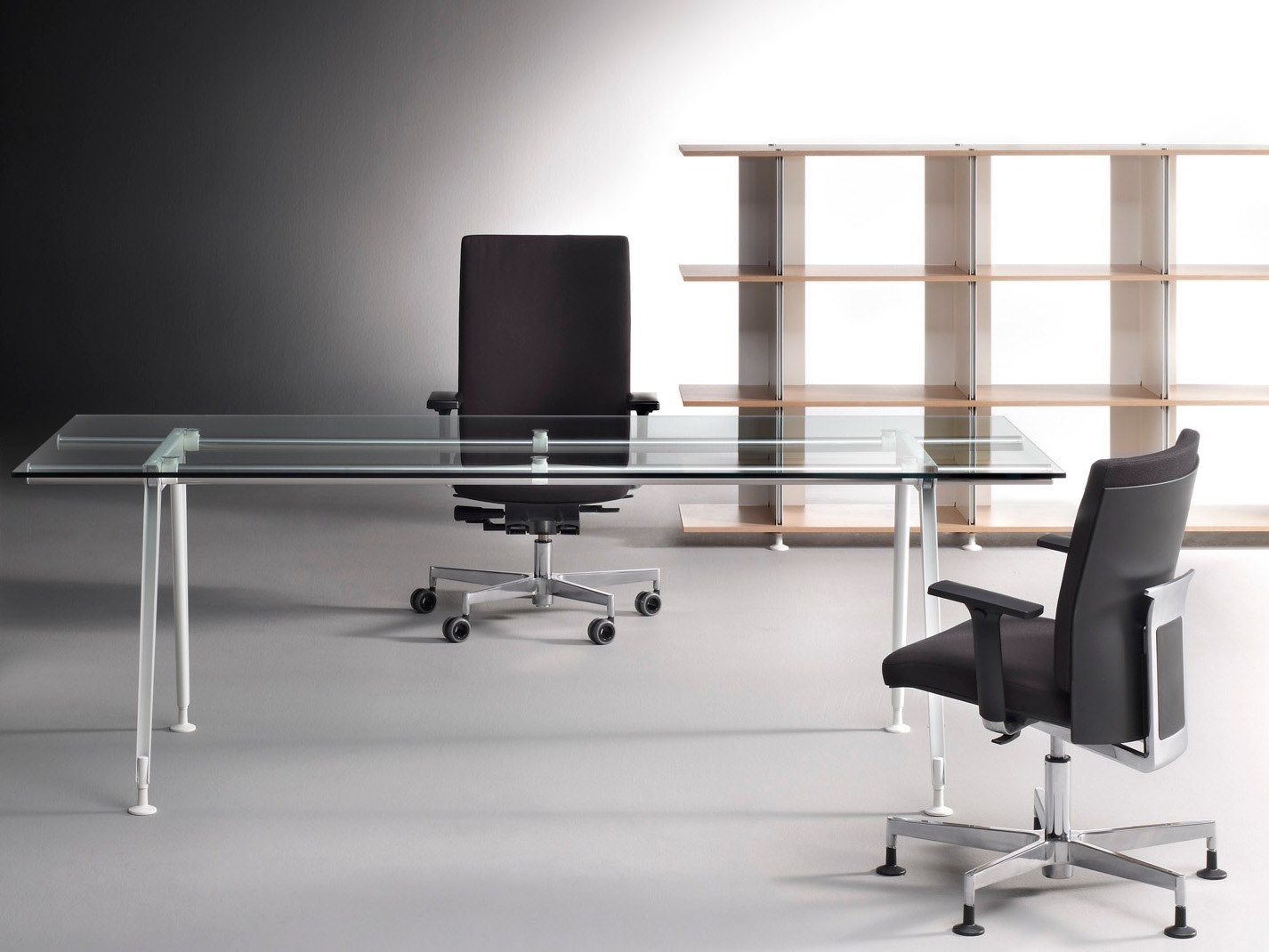 OXO Scrivania By Levira International design Gabriel Teixidó