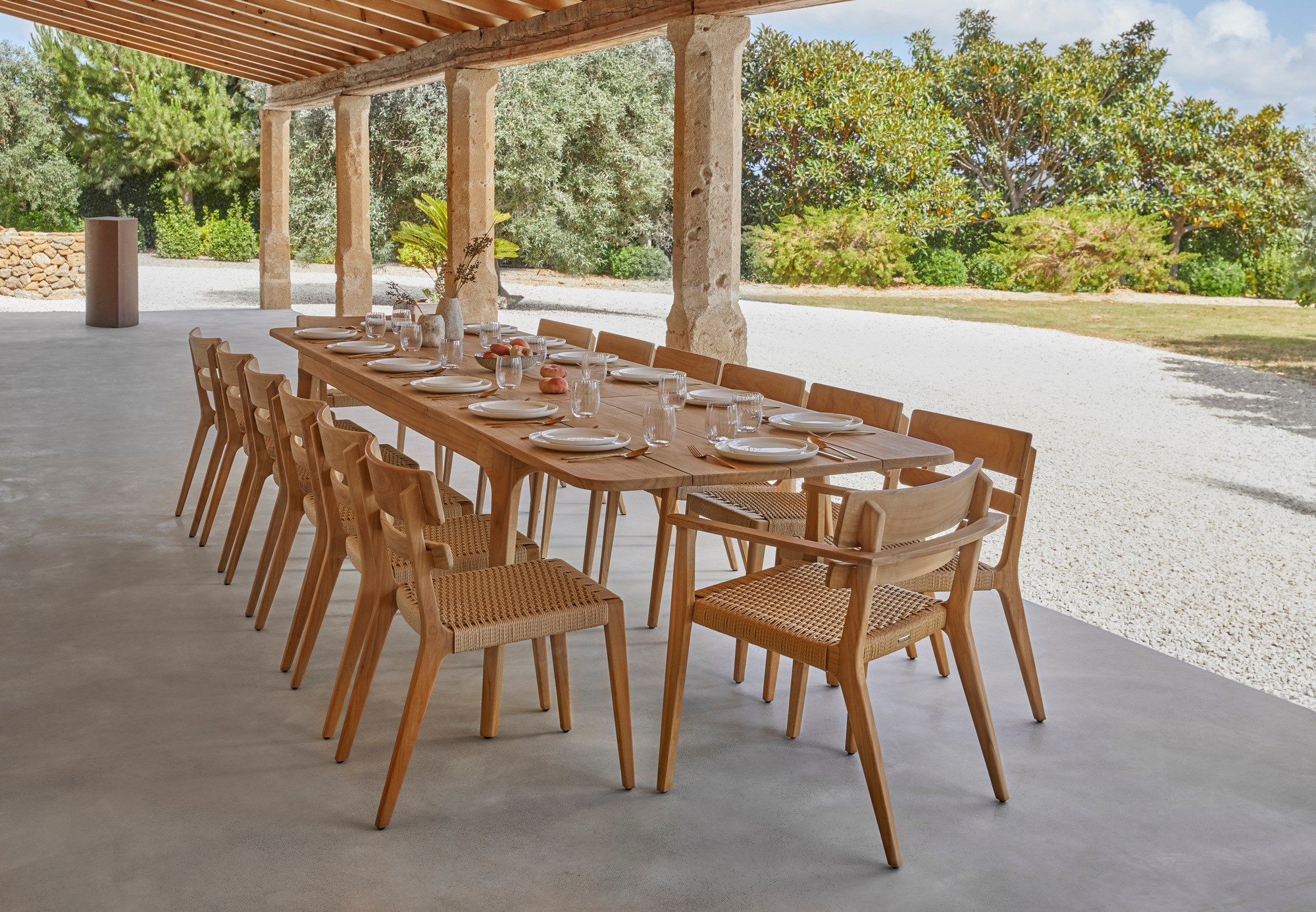 Tabil Point PARALEL Table extensible de jardin rectangulaire en teck By POINT ...