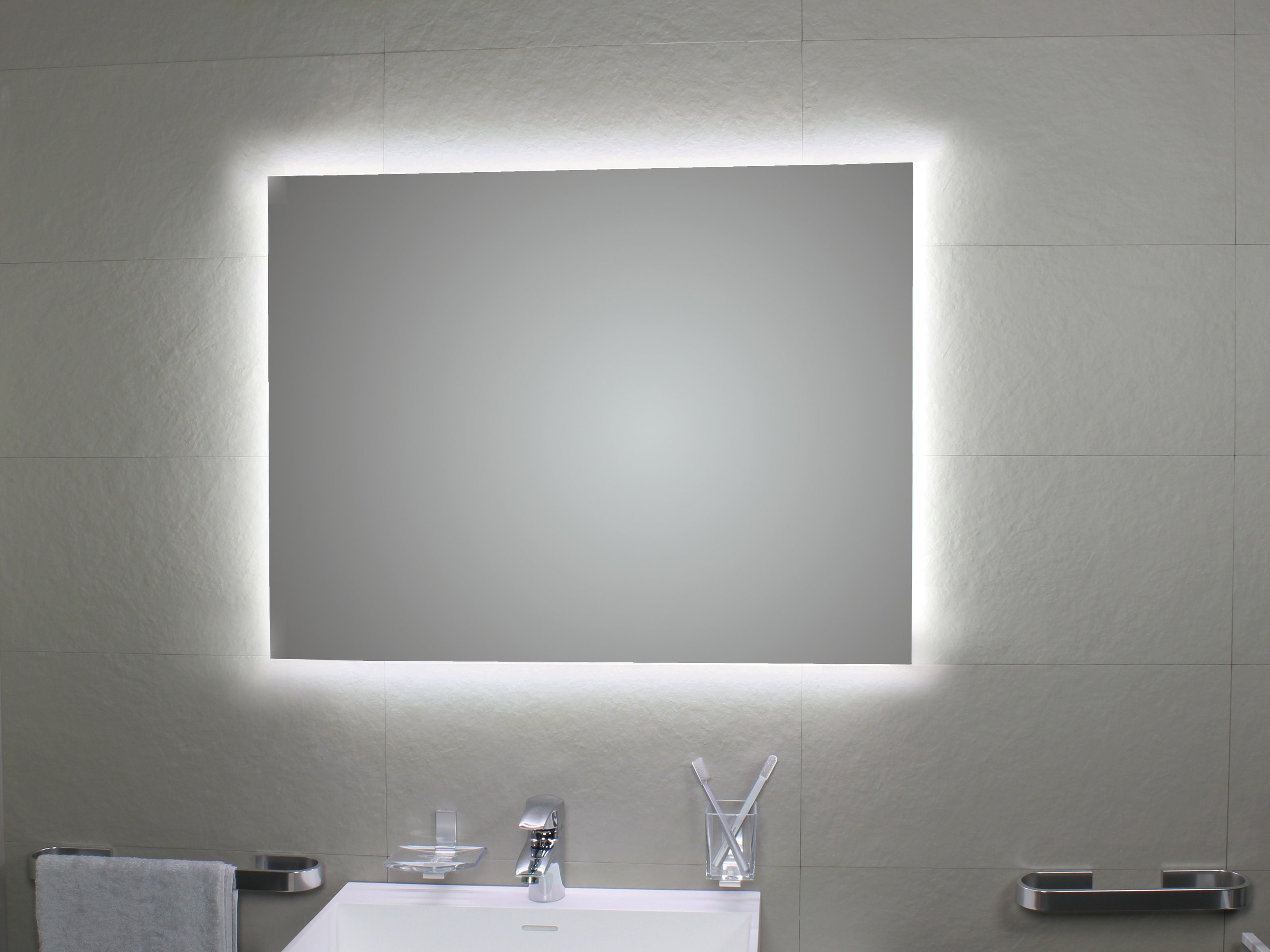 Miroir avec éclairage intégré pour salle de bain PERIMETRALE AMBIENTE