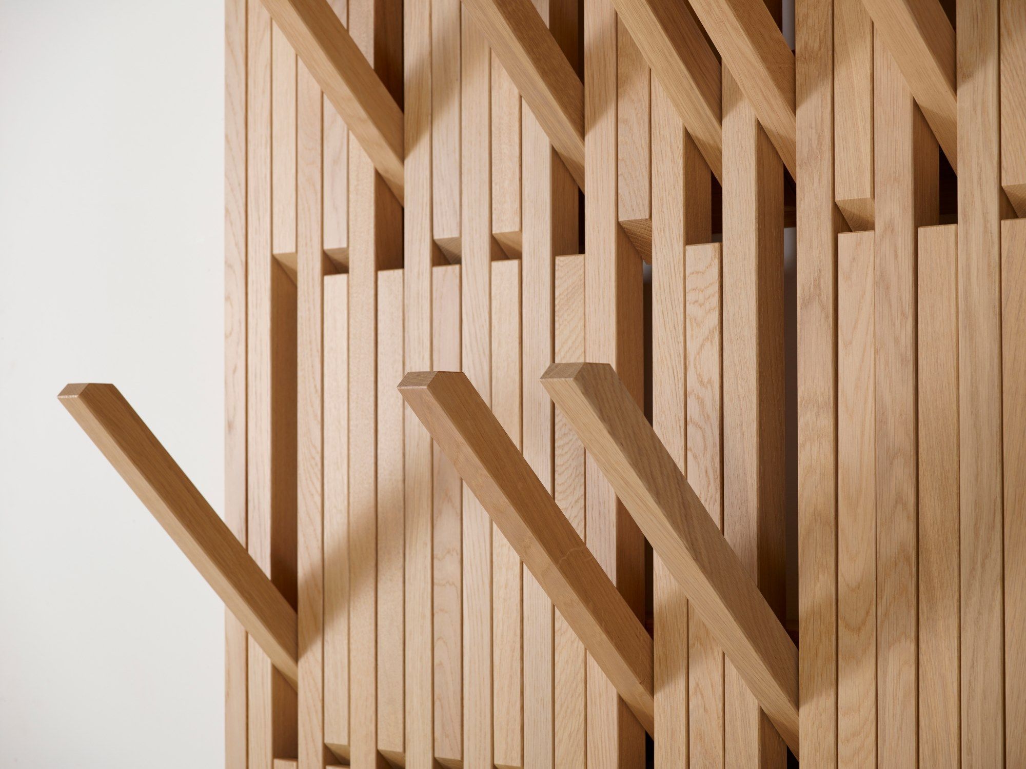 PIANO OAK NATURAL OILED Coat rack By PER/USE