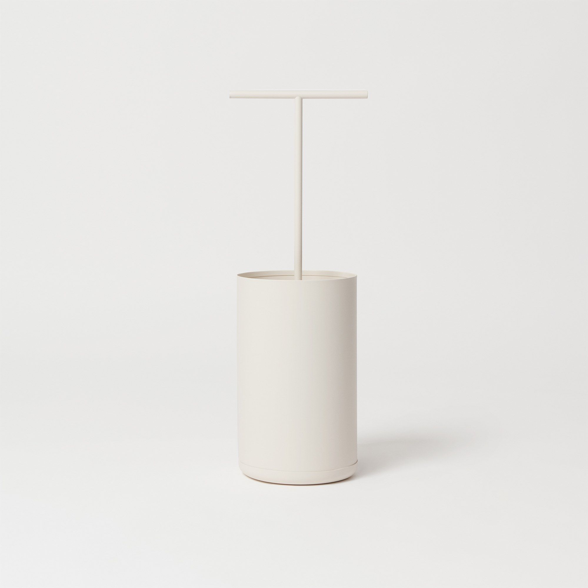 Floorstanding steel umbrella stand PLU By HIRO design Ruya Akyol