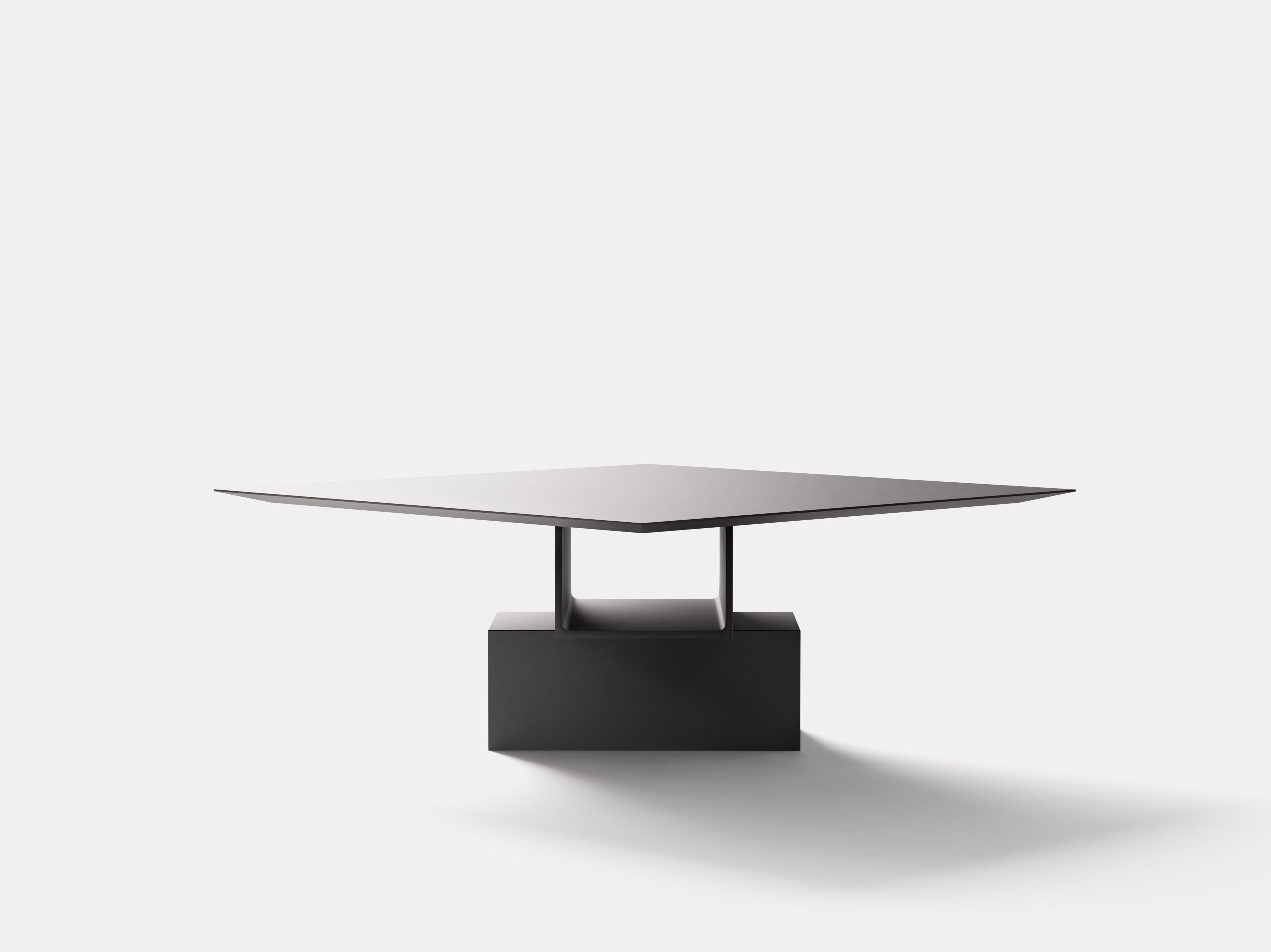 MANIFESTO QUADRO Square cement table By PULKRA