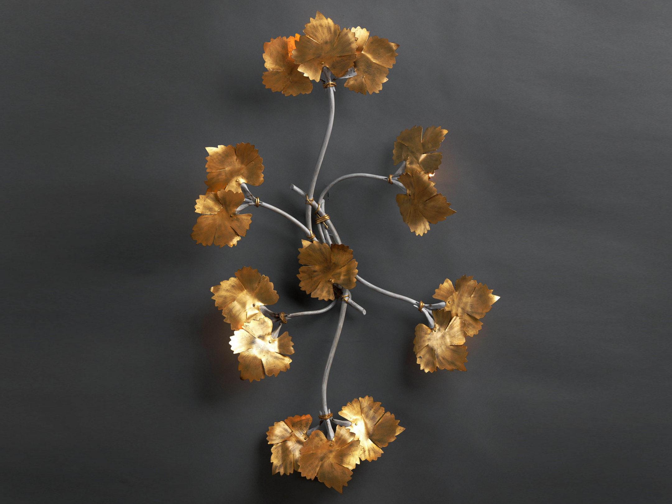 RASPO Halogen iron wall light By OFFICINACIANI | design OFFICINACIANI