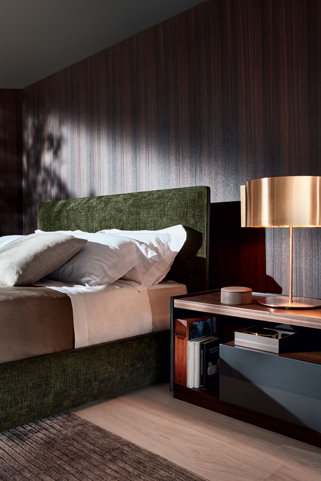 RIBBON Double bed with upholstered headboard By Molteni & C. design