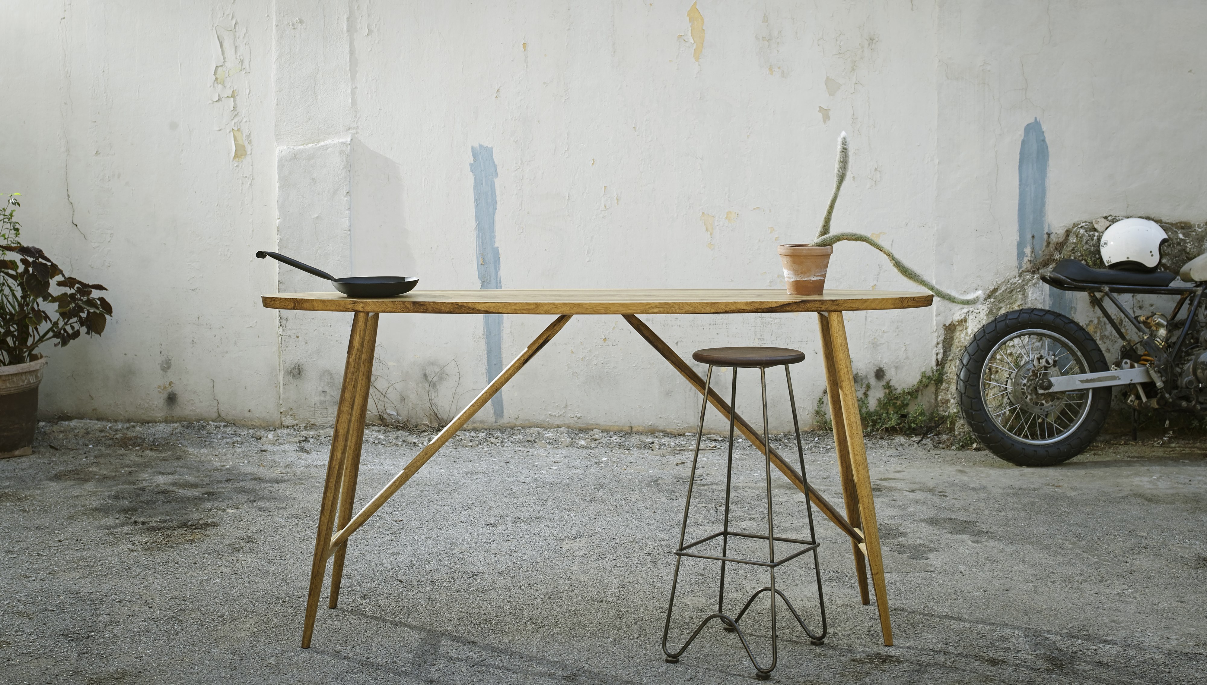 Steel Stool Rigging Height-adjustable steel and wood stool RIG By metal&wood design Rached ...