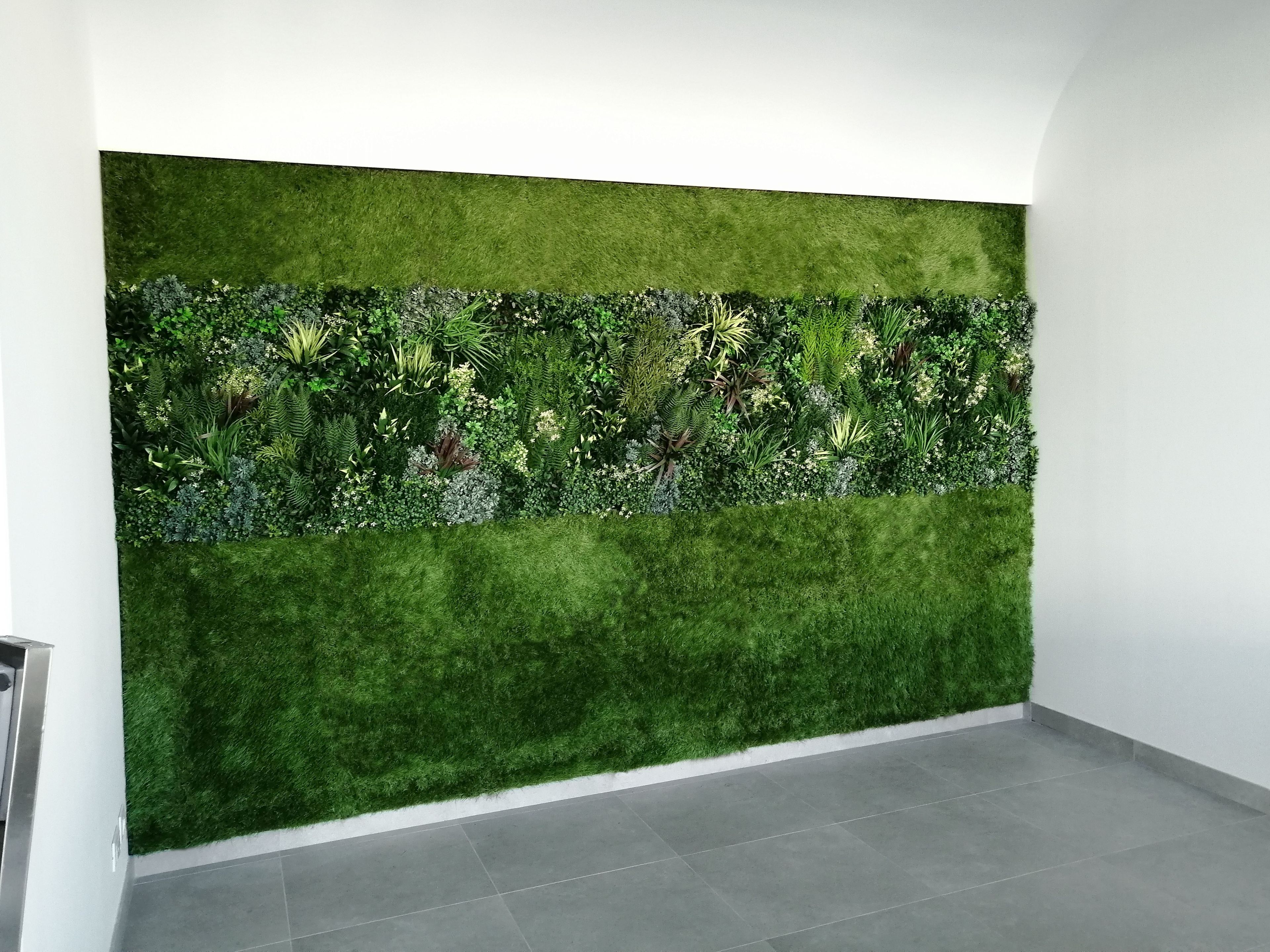 ROOFINGREEN NATURE SIDE by Roofingreen - Facciata ventilata con finitura esterna in erba sintetica - 2