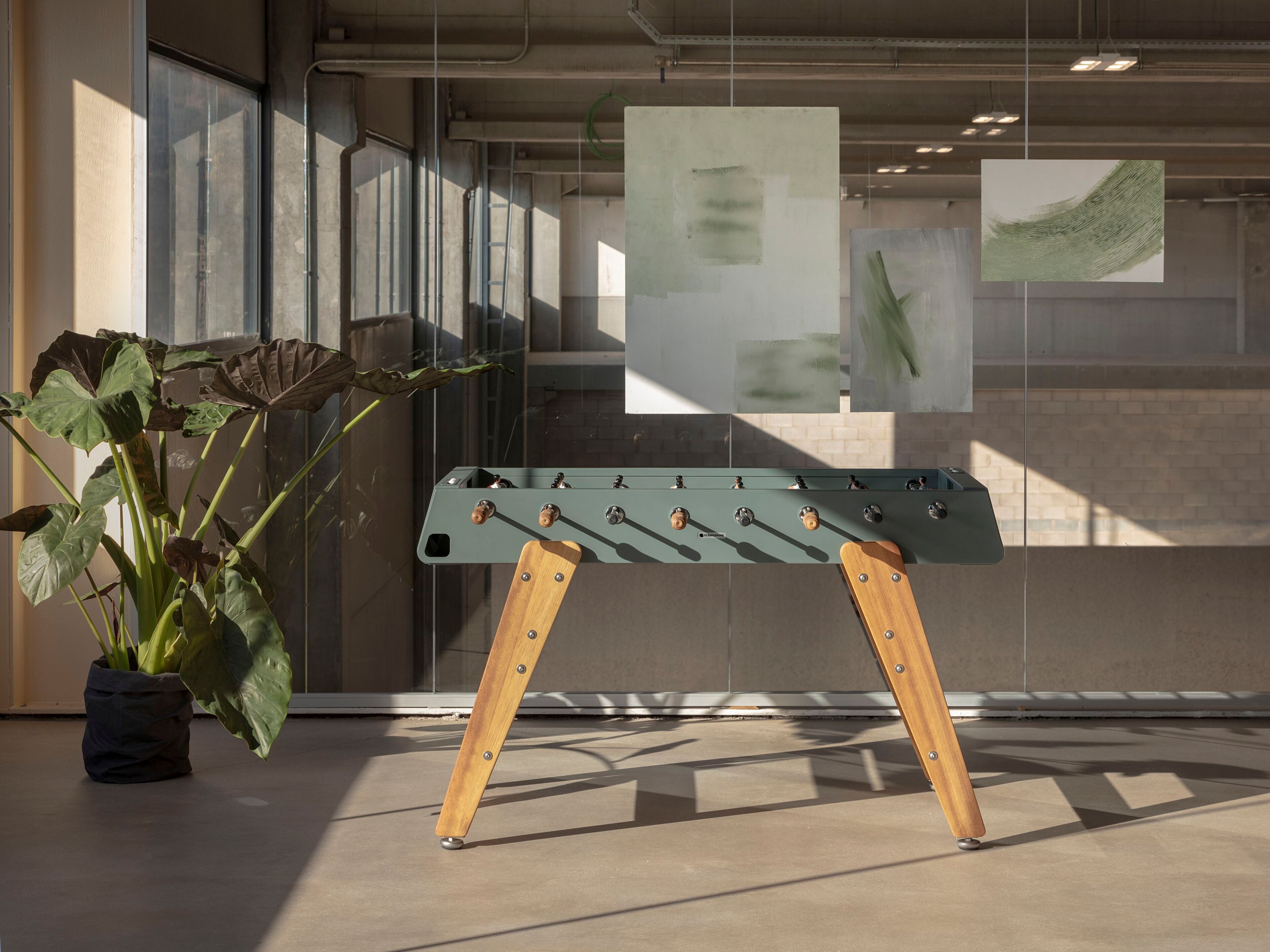 RS3 WOOD by RS Barcelona - Calciobalilla rettangolare in acciaio e gambe in Iroko