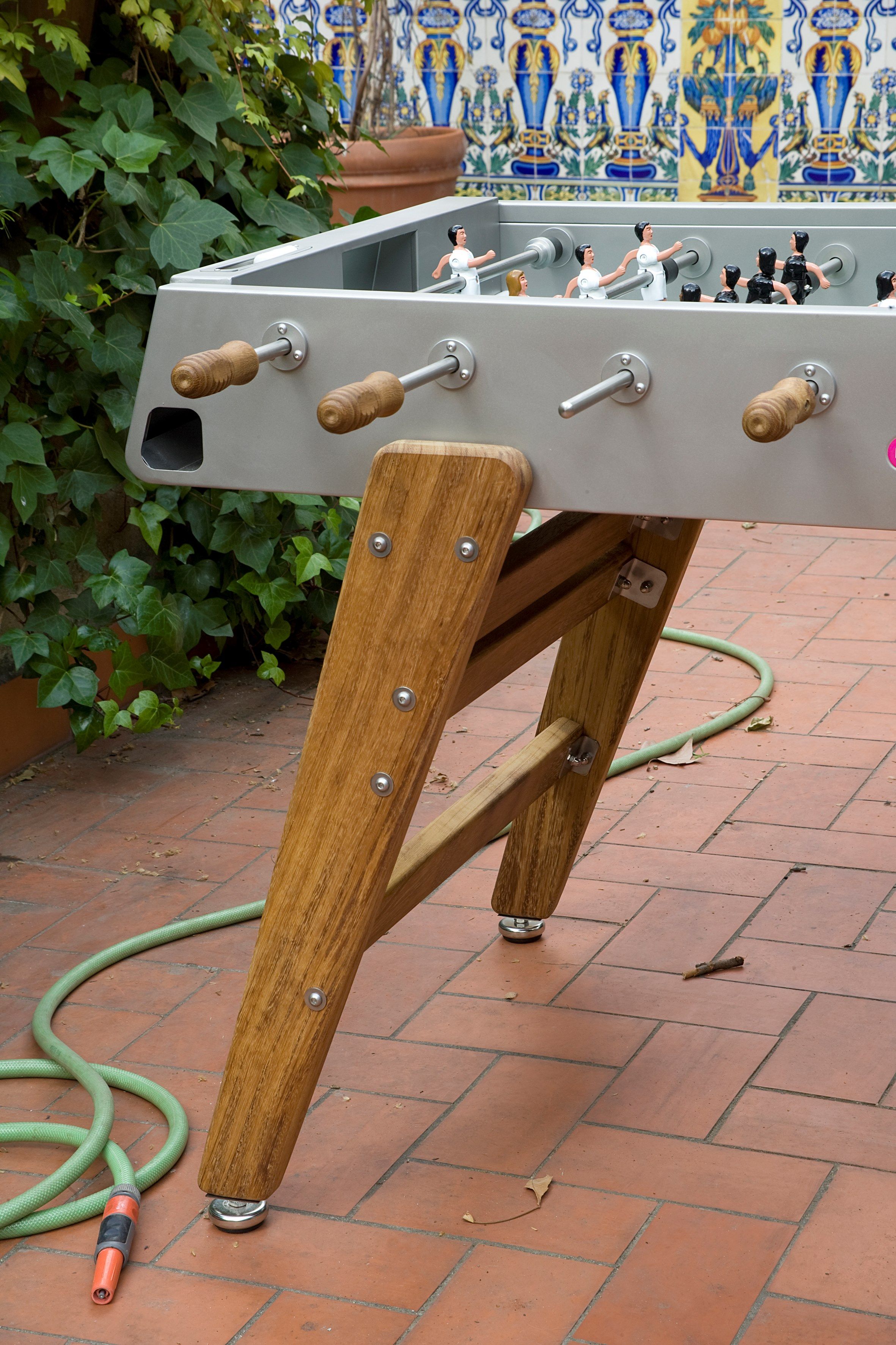 RS3 WOOD by RS Barcelona - Calciobalilla rettangolare in acciaio e gambe in Iroko - 12