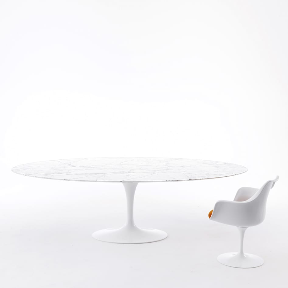 TULIP Oval table By KNOLL design Eero Saarinen