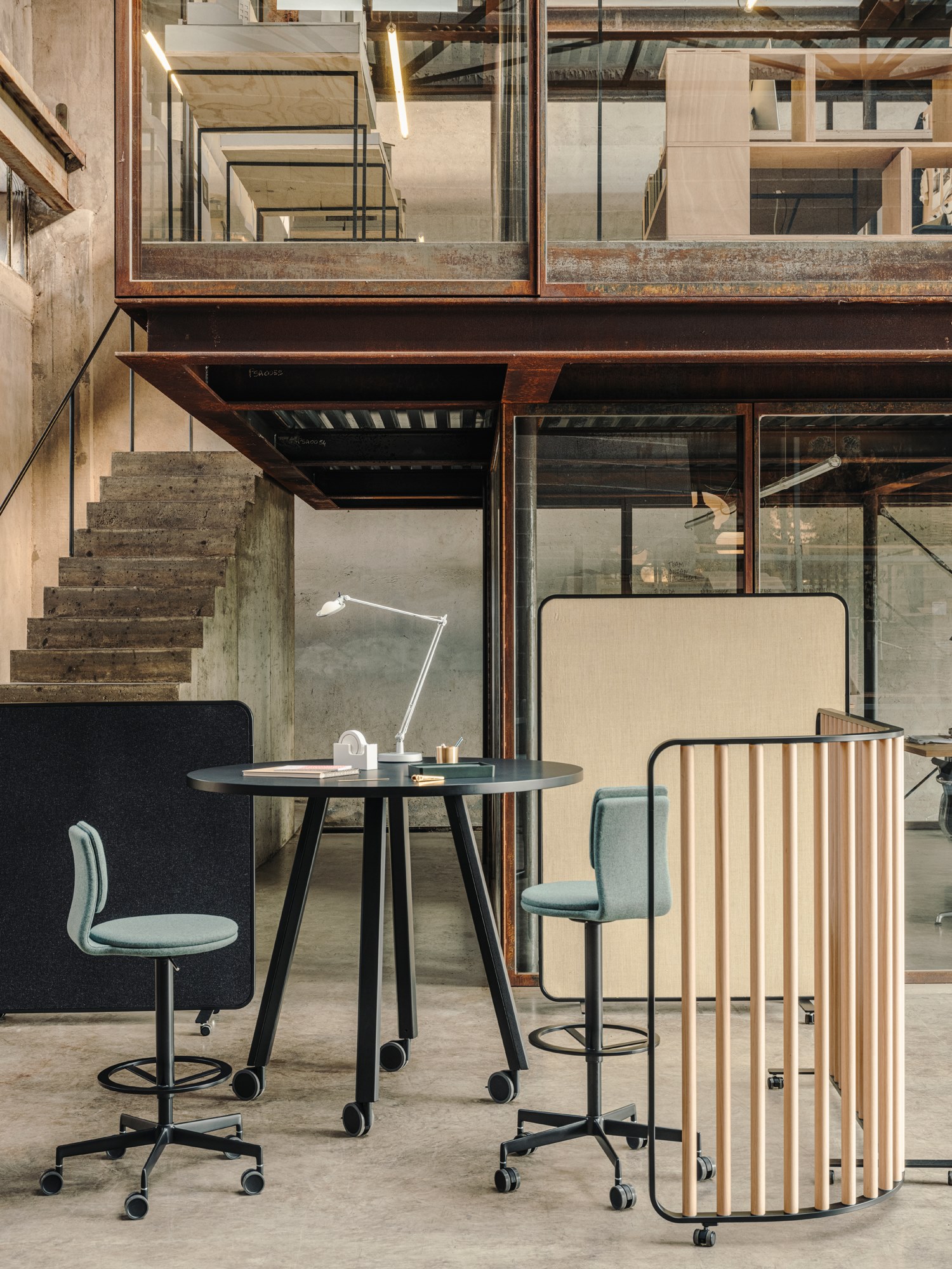 SCREEN Freestanding office screen By Lapalma | design Francesco Rota