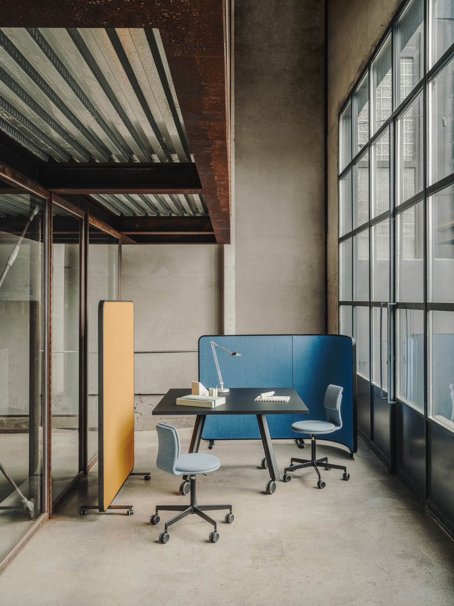 SCREEN Freestanding office screen By Lapalma | design Francesco Rota