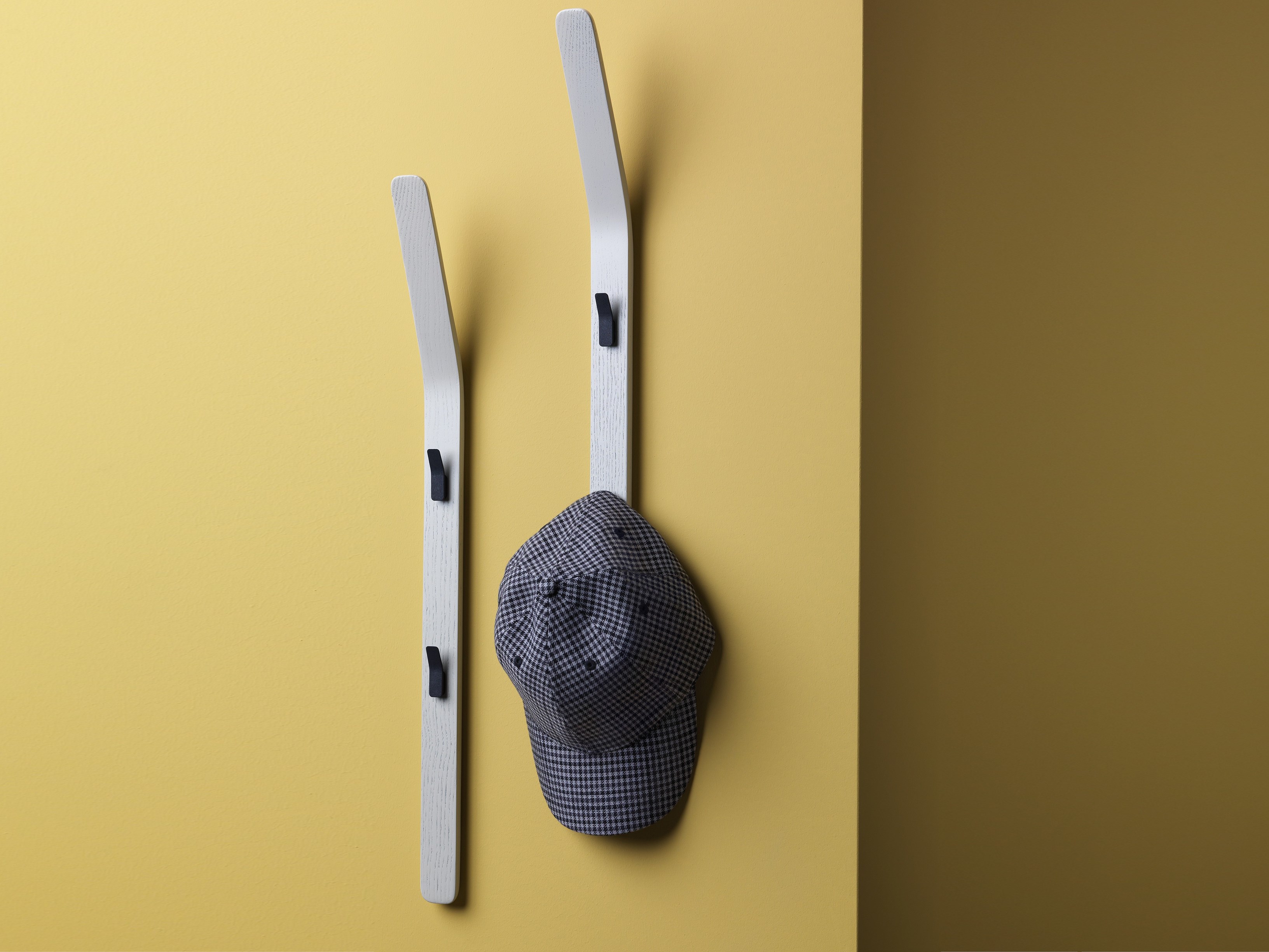Wall-mounted coat rack SLEDGE By Zilio A&C design Peter Otto Vosding