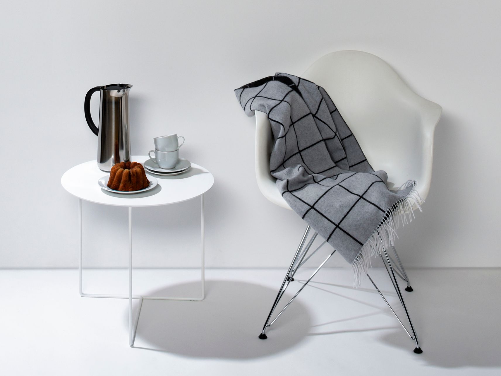 SOLID SIDE TABLE #01 by Weld & co - Tavolino rotondo in lamiera - 11