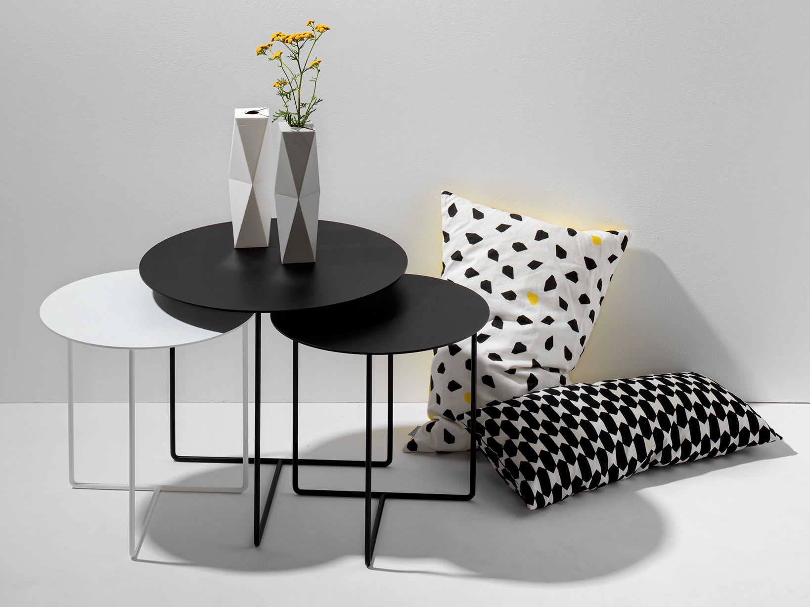 SOLID SIDE TABLE #01 by Weld & co - Tavolino rotondo in lamiera - 9