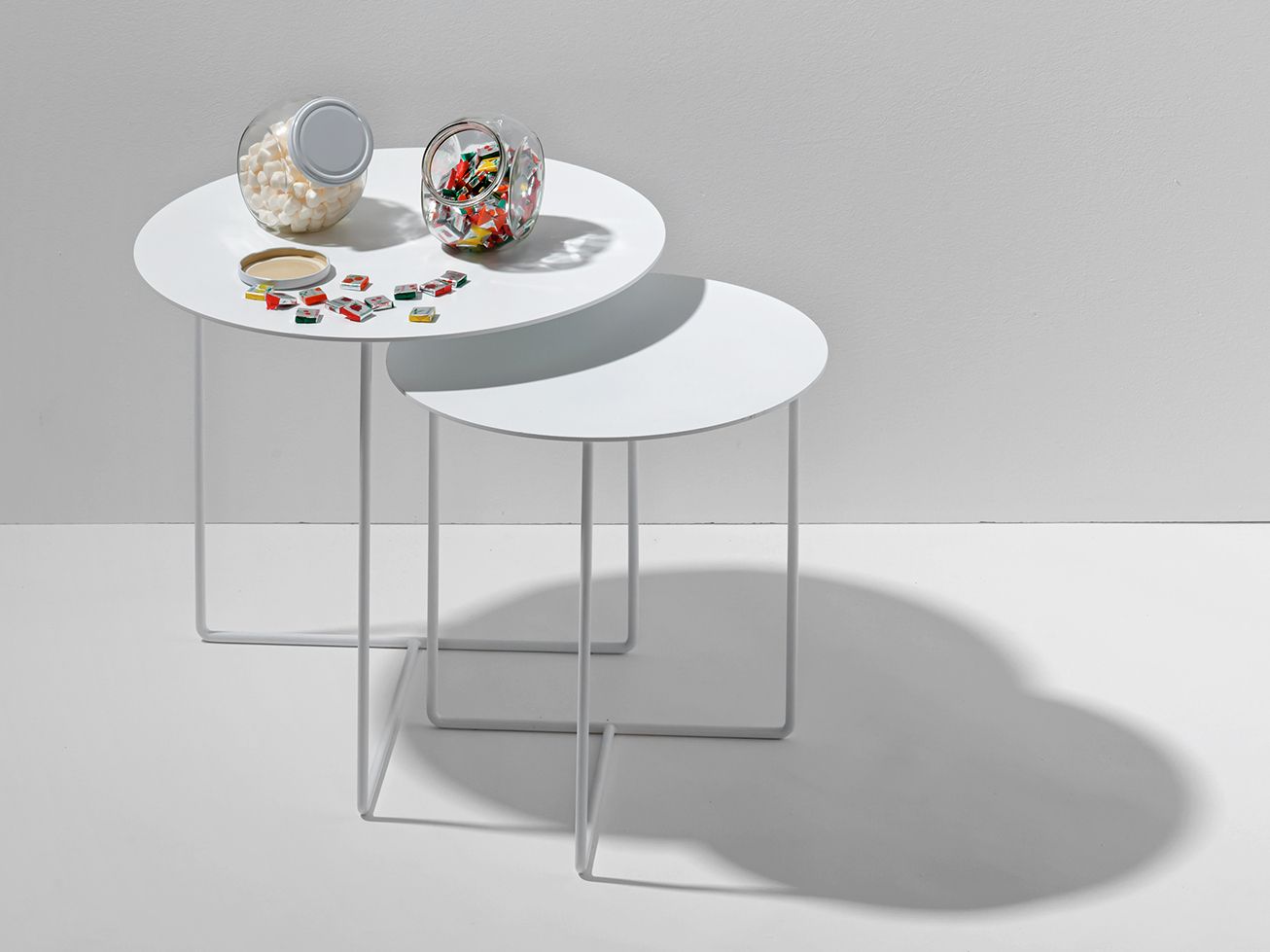 SOLID SIDE TABLE #01 by Weld & co - Tavolino rotondo in lamiera - 20