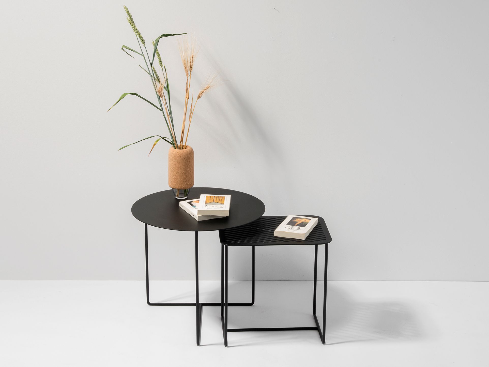 SOLID SIDE TABLE #01 by Weld & co - Tavolino rotondo in lamiera - 29