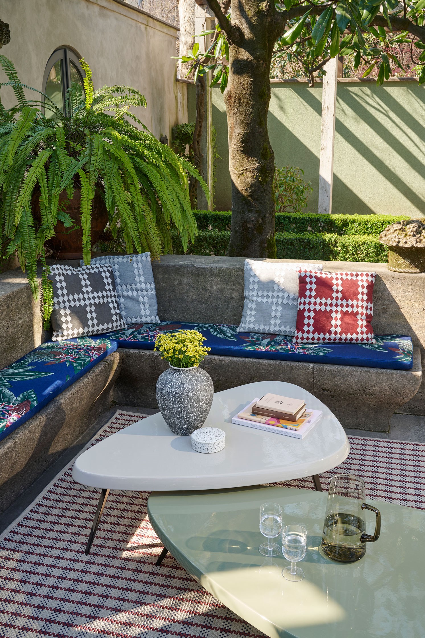 SPIDER Rug By Cassina