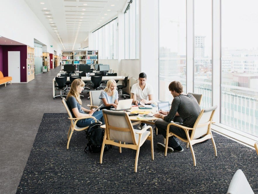 STEP ASIDE by Interface® - Moquette in Nylon® a quadrotte