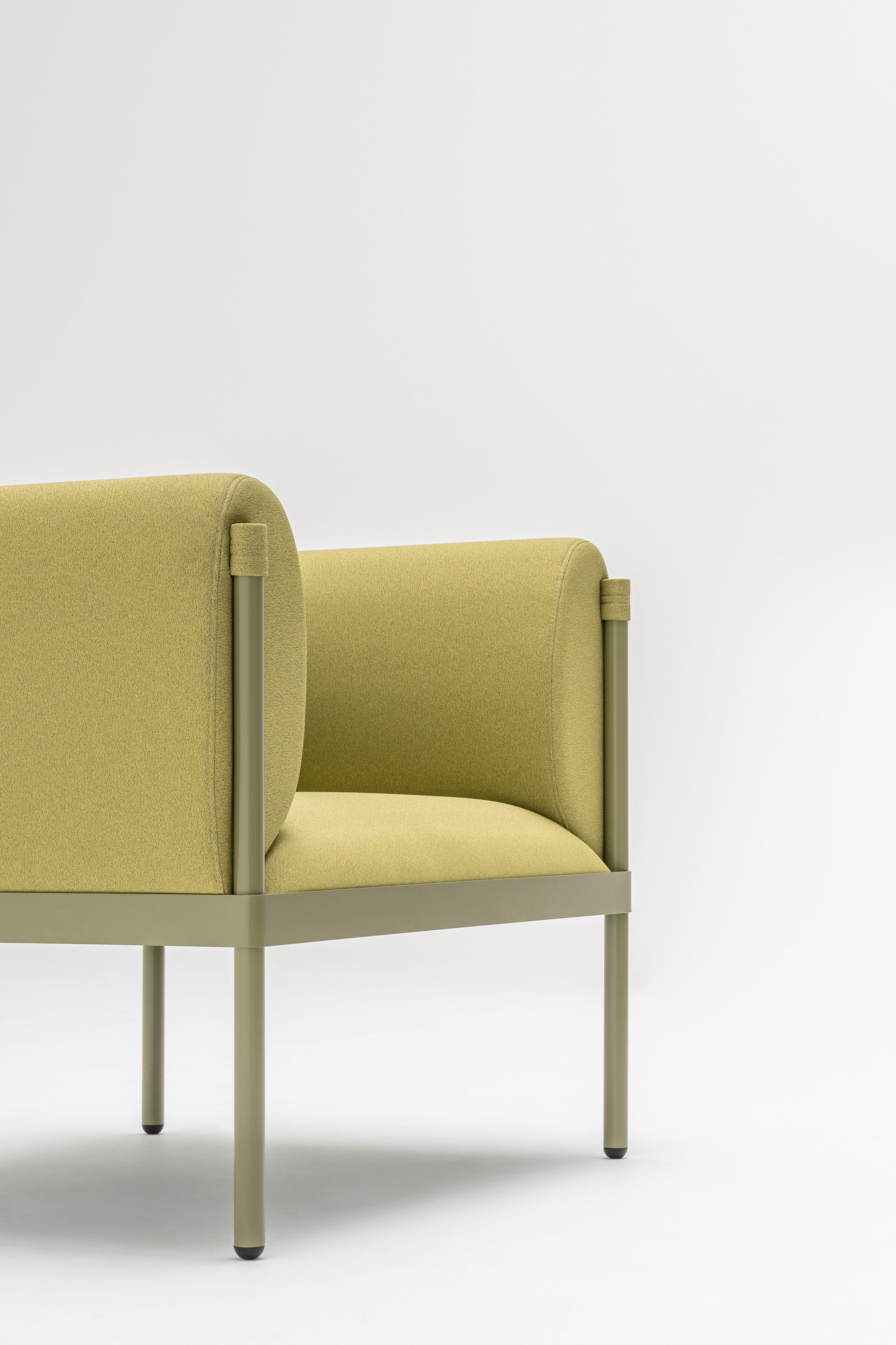 STILT Fabric armchair with armrests By MDD