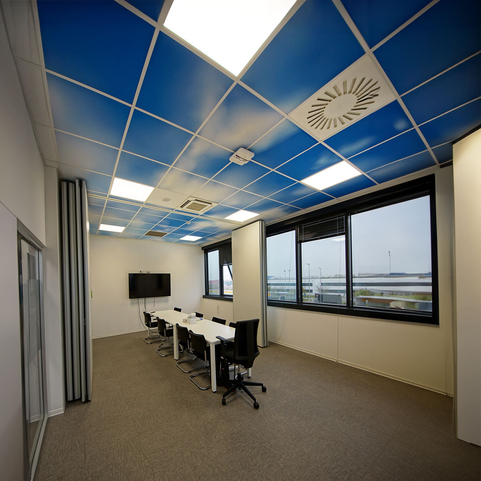 CIELO IN UNA STANZA by Sky-Tile® - Pannelli fonoassorbenti in lana di roccia per controsoffitto - 5