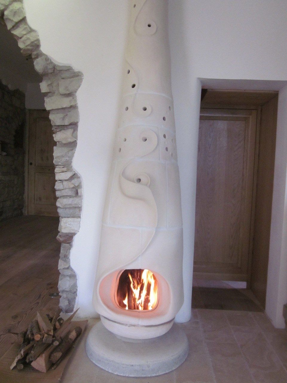 Stufa 1 by GH LAZZERINI - Stufa a legna in pietra naturale - 2