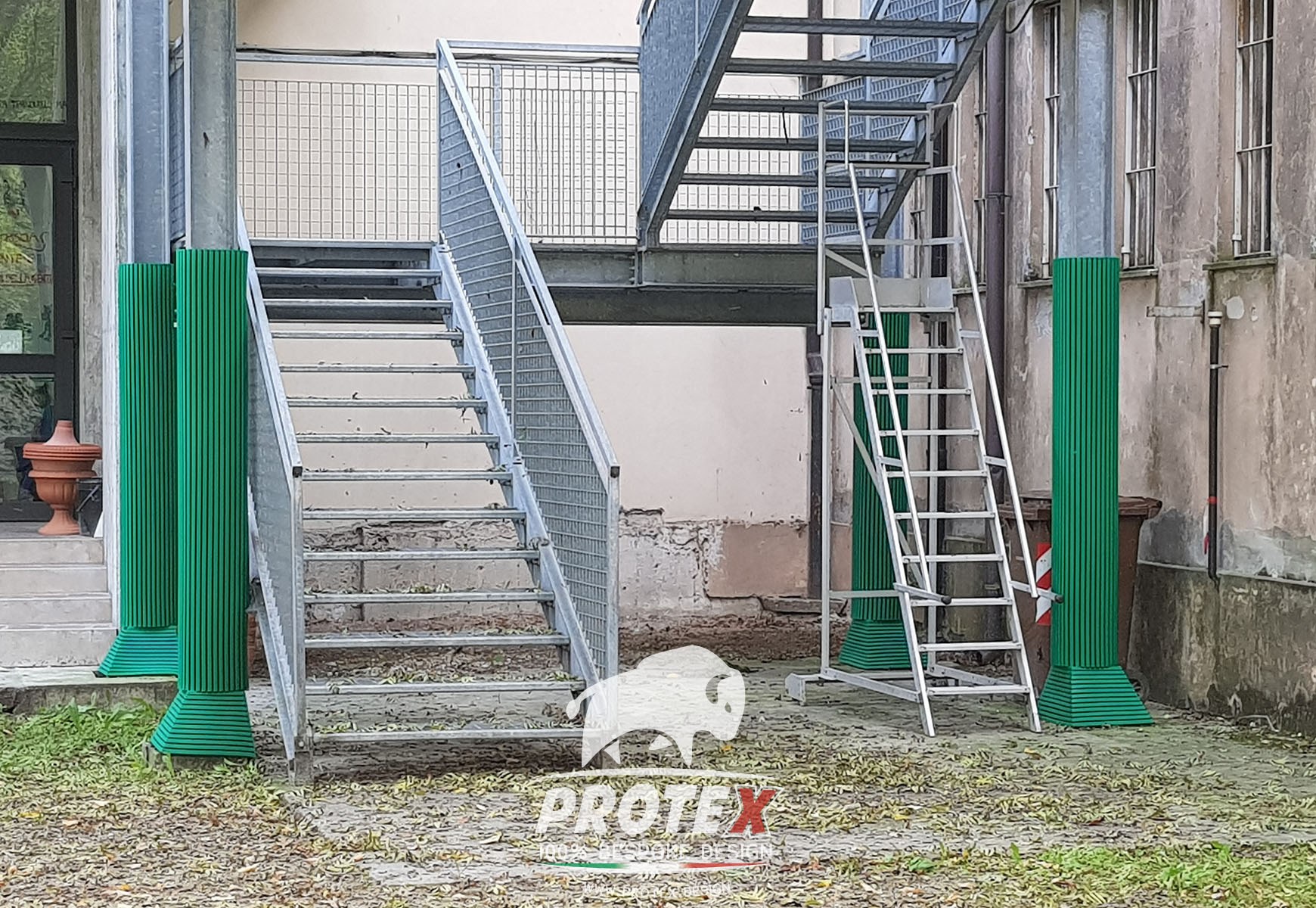Fireproof Ethylene-vinyl acetate Impact protection Fire escape stair ...