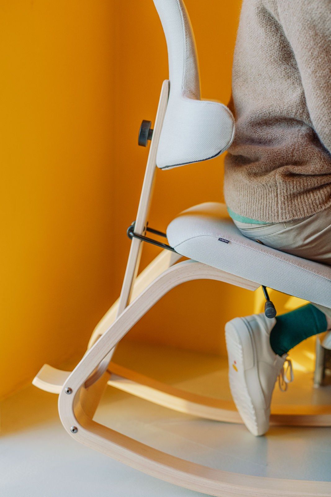 THATSIT™ BALANS® The original kneeling chair with the unique pendulum