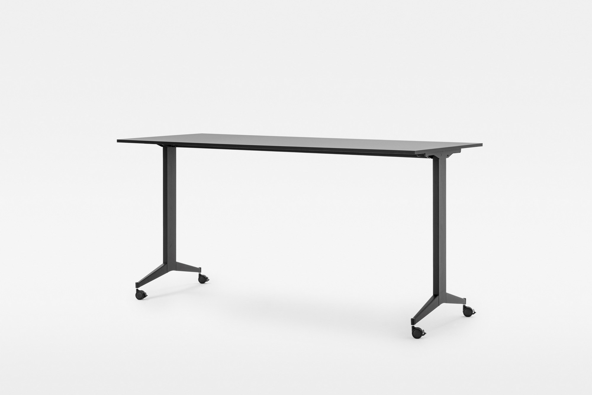 TIMMY TILTING H1050 office desk By Mara