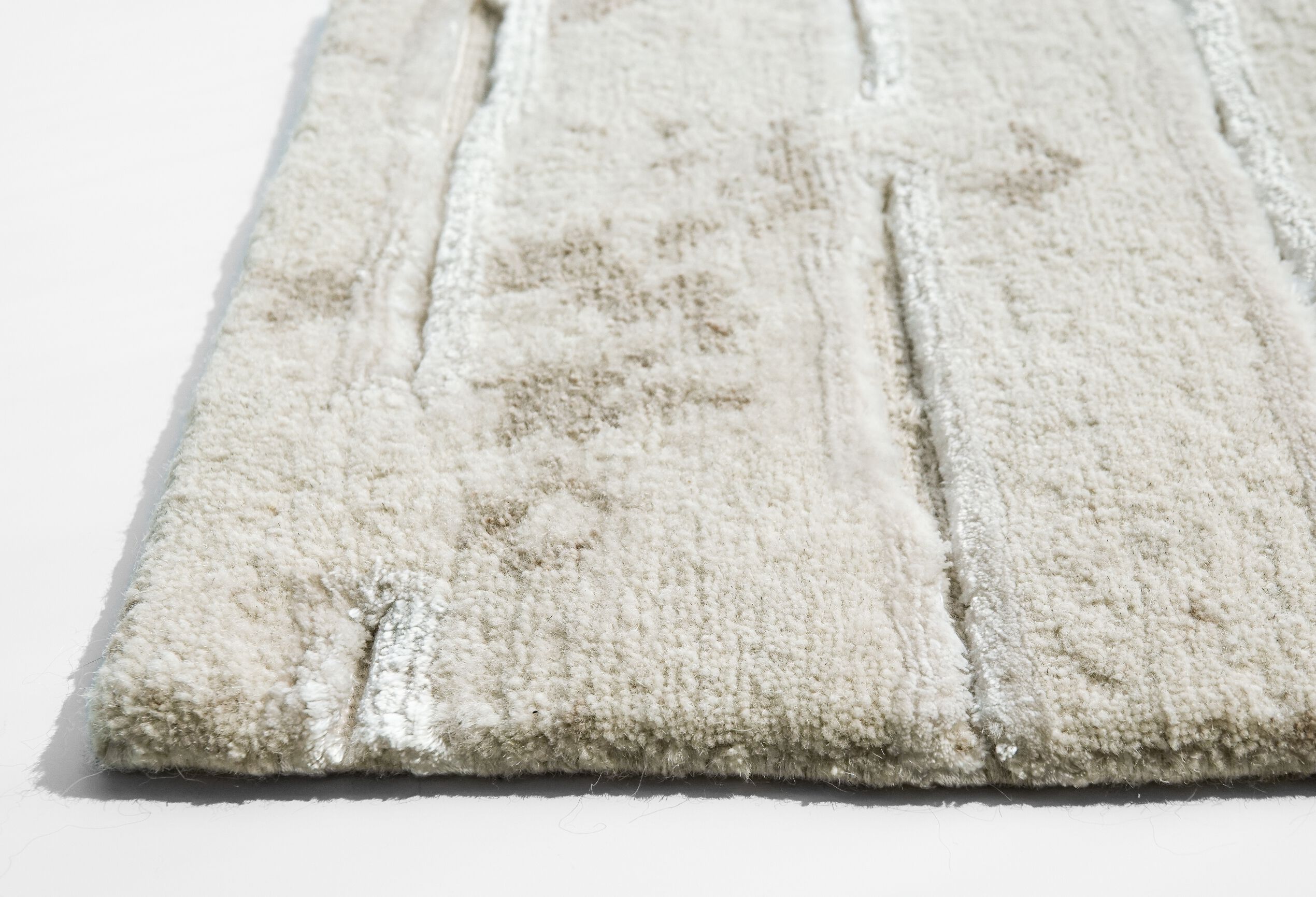 TWO WHITE by Tapis Rouge - Tappeto rettangolare fatto a mano - 11