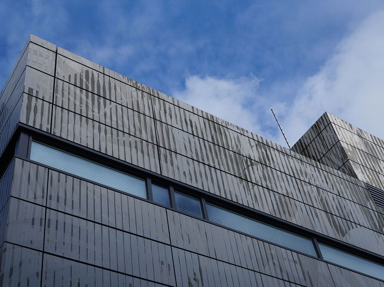 ULTRALIGHT FAÇADE - LEAFCODE by Tecnografica - Pannello per facciata in alluminio ultra-sottile