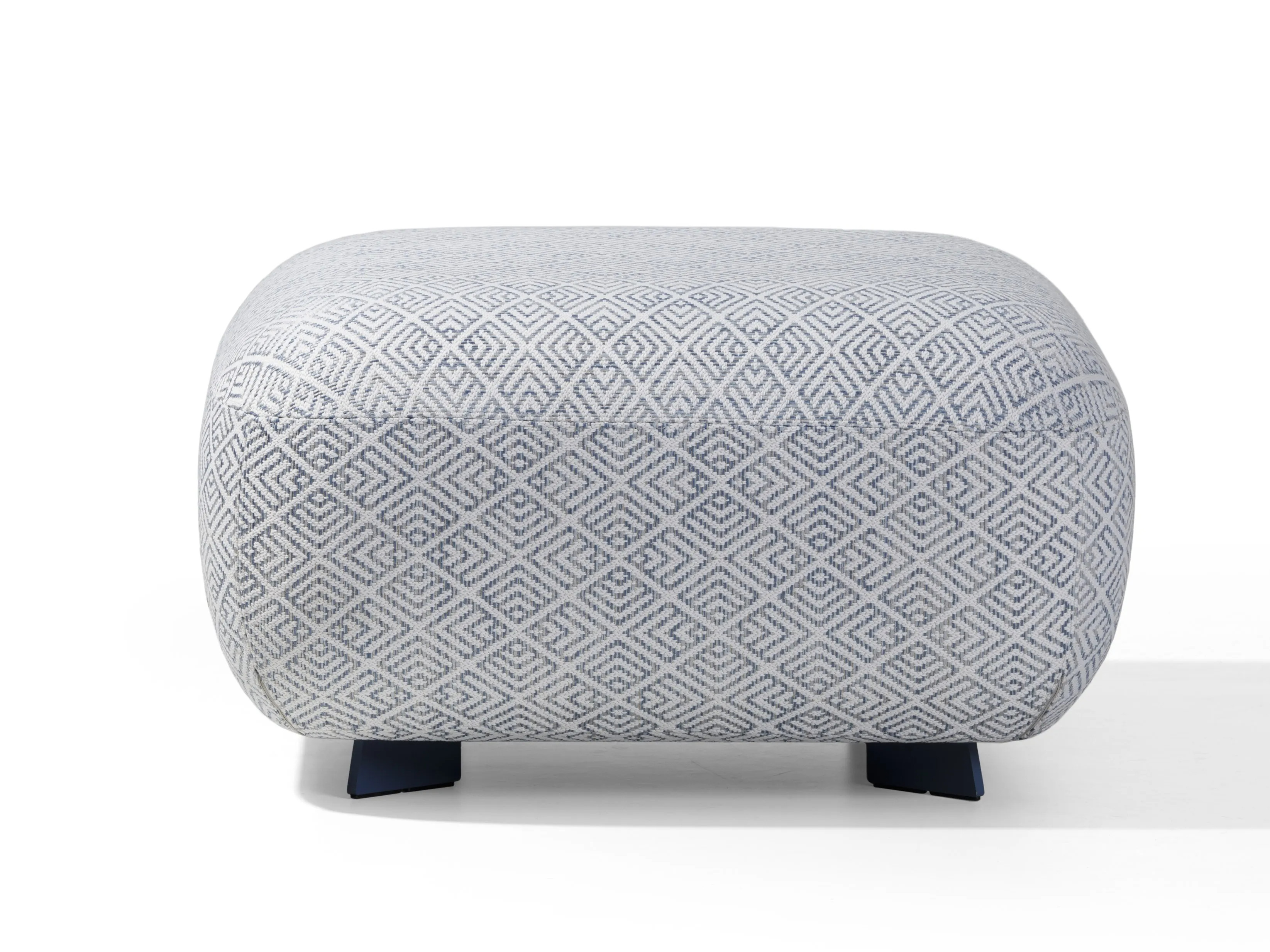 True Design Code Chair CODE OUT CD 75SQ OUT Fabric low lounge chair By True Design | design ...