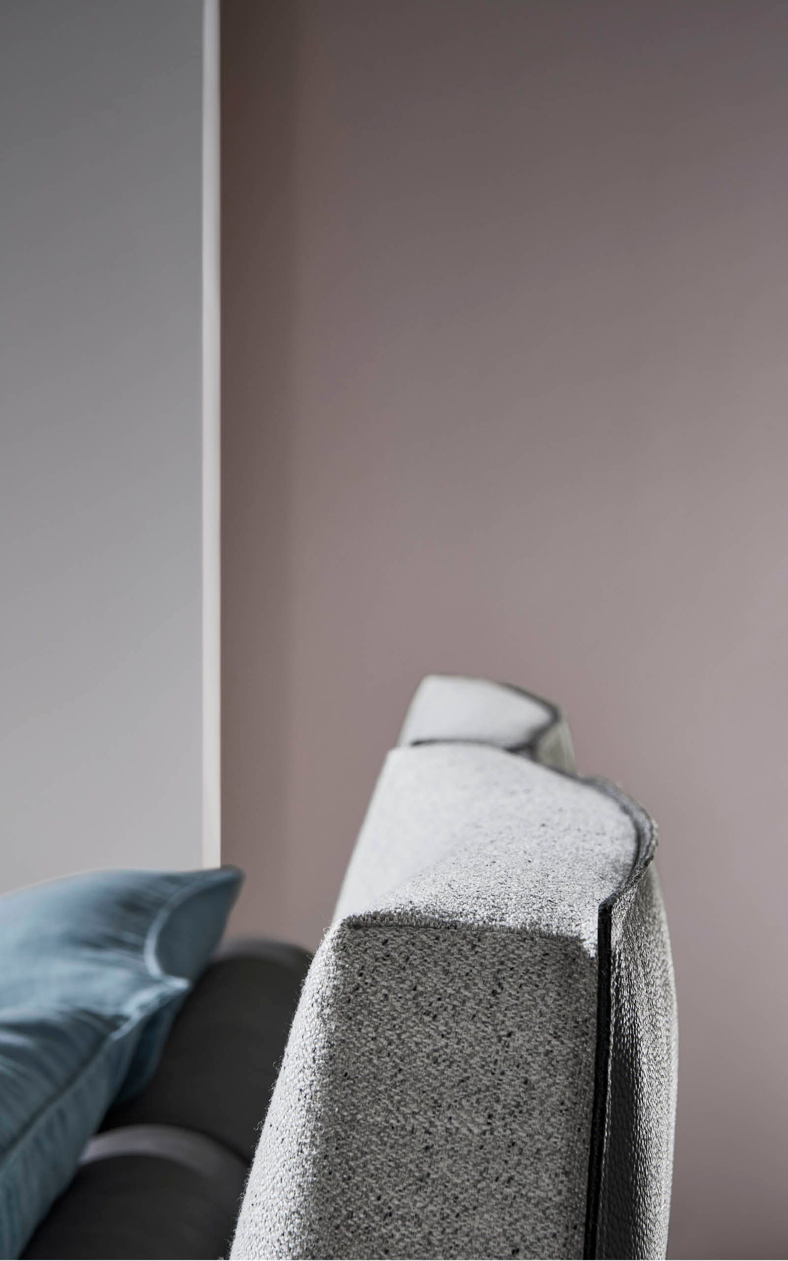 BOOK by Twils - Letto matrimoniale in tessuto con testiera imbottita - 6