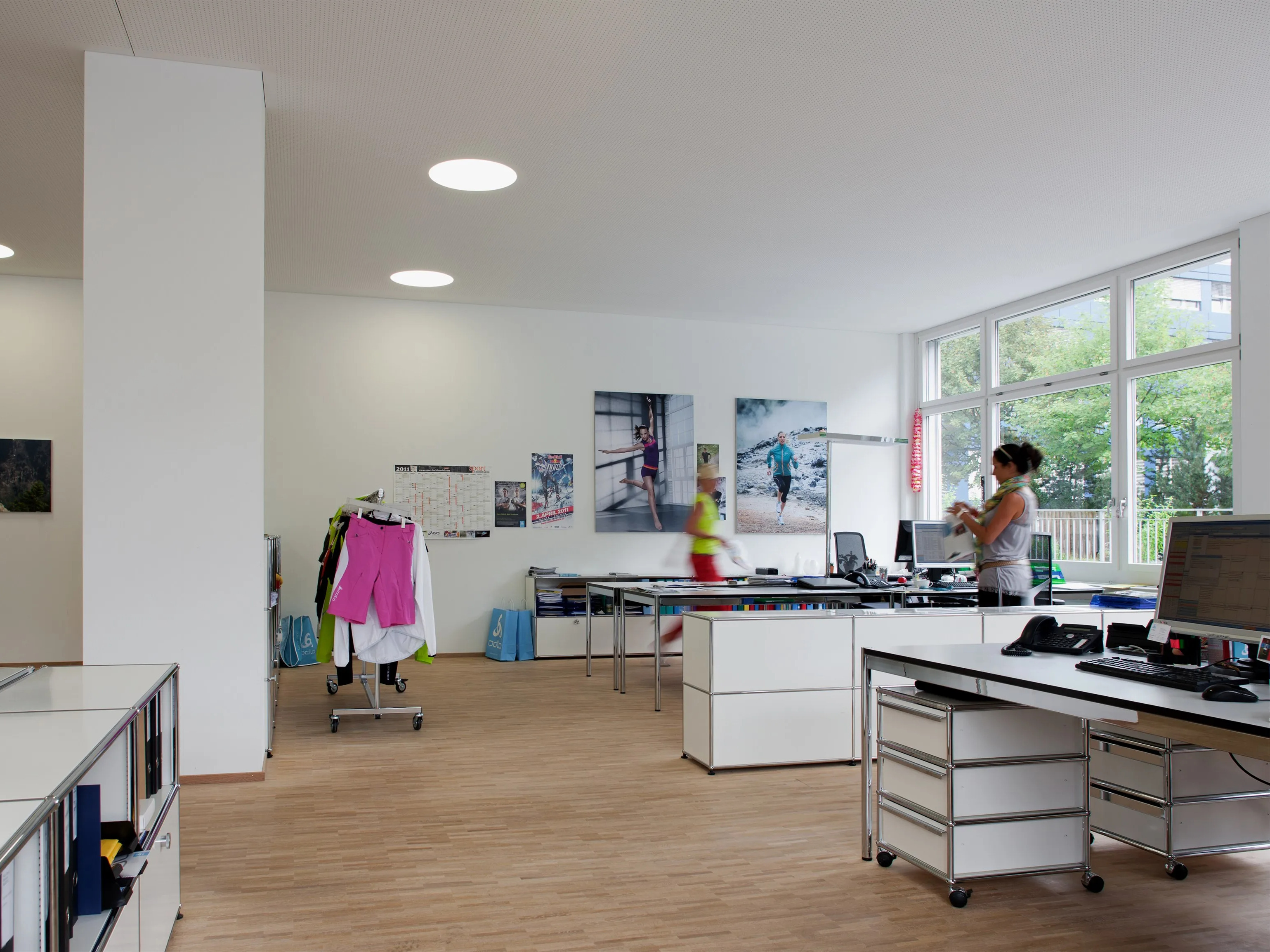 USM HALLER TABLE FOR SHARED WORKSTATIONS Rectangular laminate ...