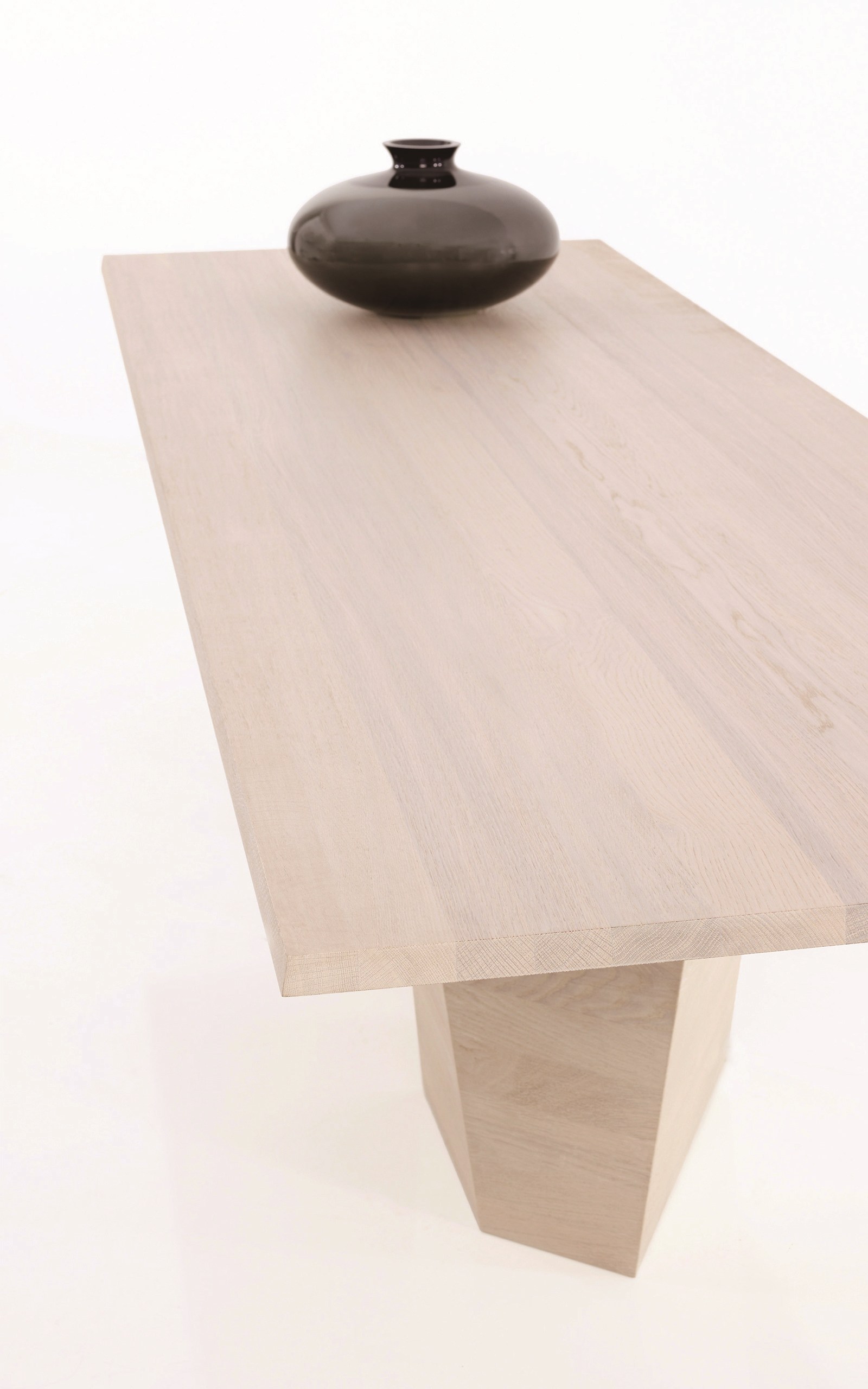 VARAN Rectangular wooden dining table By MORE | design Gil Coste