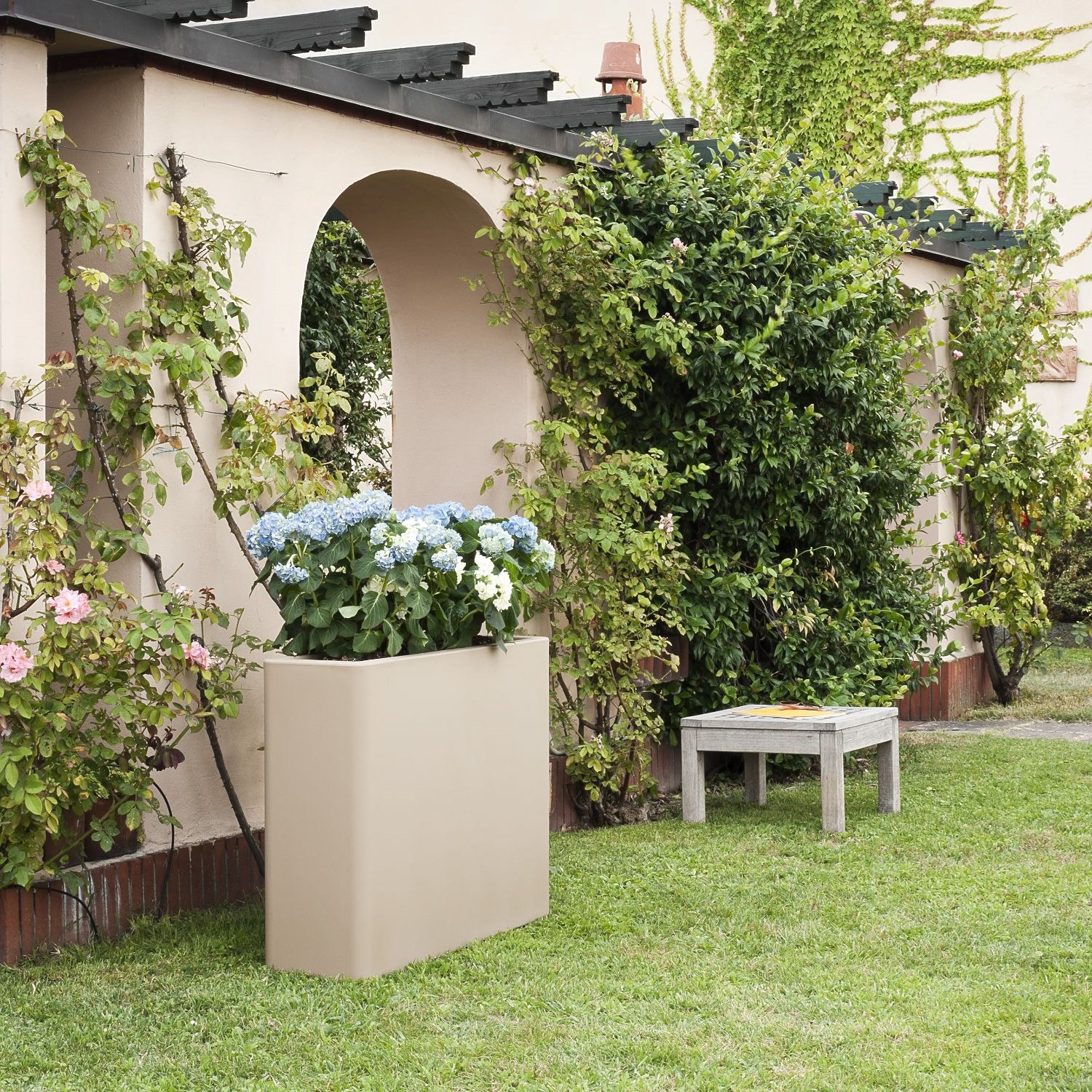 Vaso da giardino in metallo - COMBO - iCARRARO italian makers - rotondo