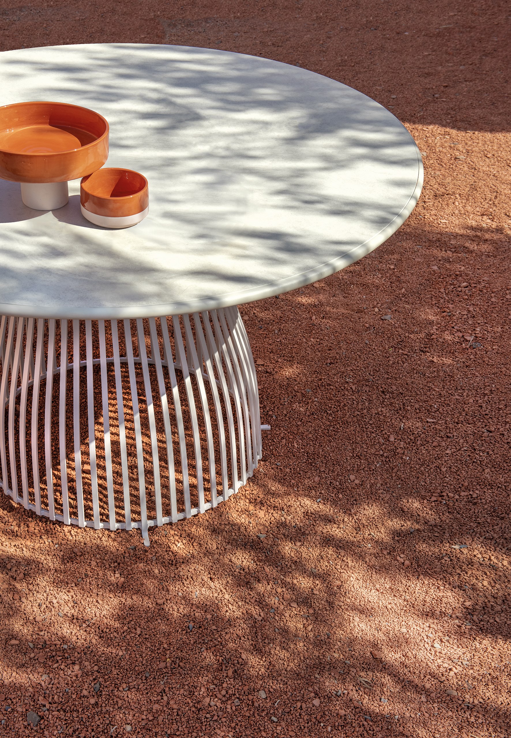 VENEXIA Round Aluminium Garden Table By Ethimo Design Luca Nichetto