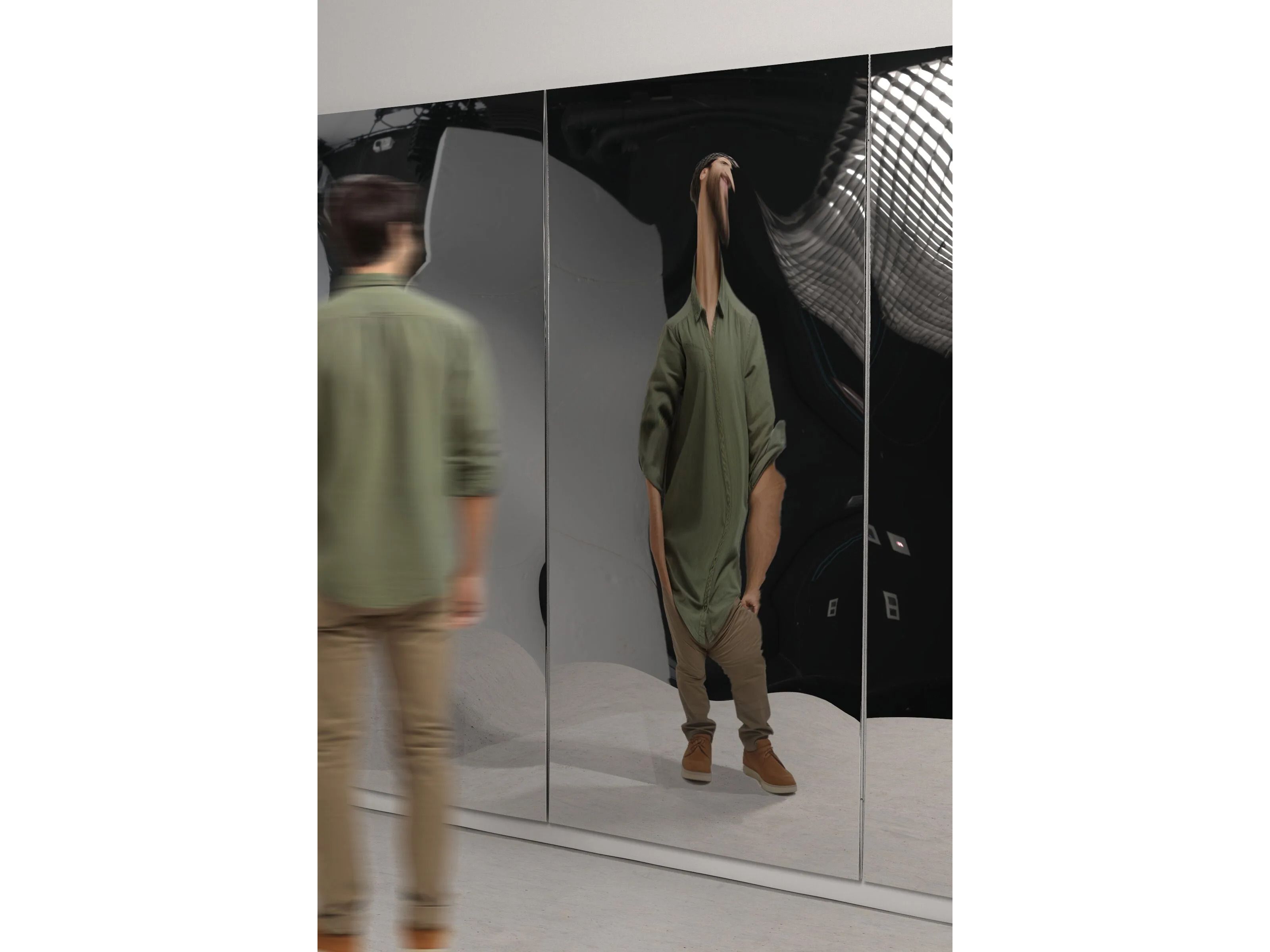 DISTORTING MIRROR Mirror By VIDAME EDITIONS