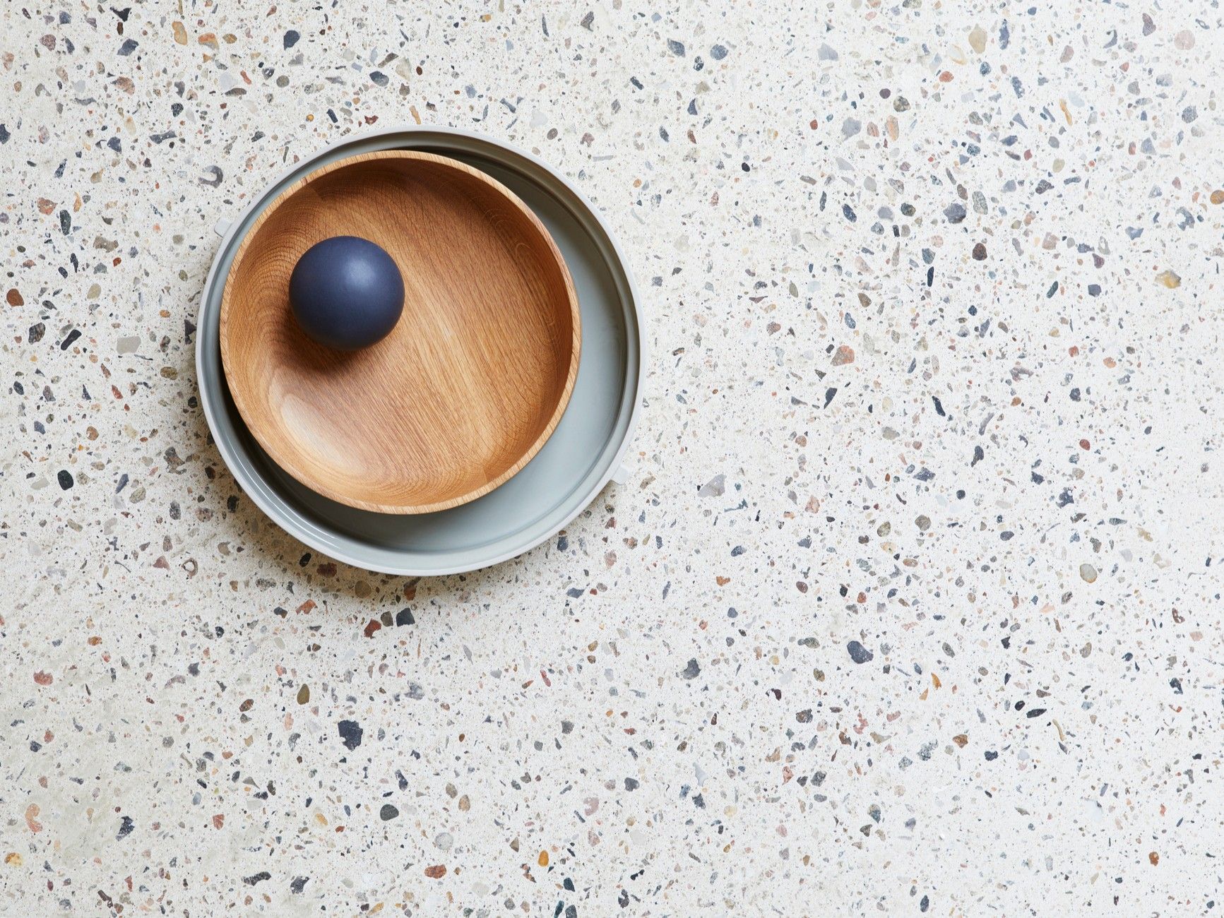 SECTION by Form & Refine - Coppa in legno - 4