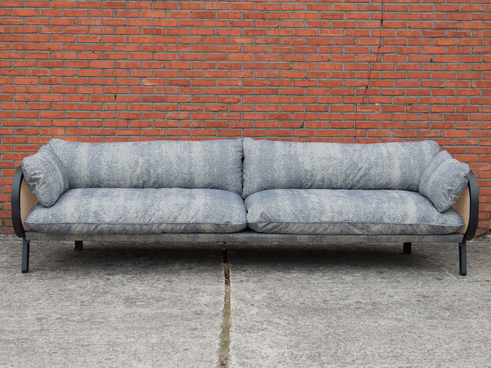 BUZZICANE by BuzziSpace - Divano in tessuto a 3 posti