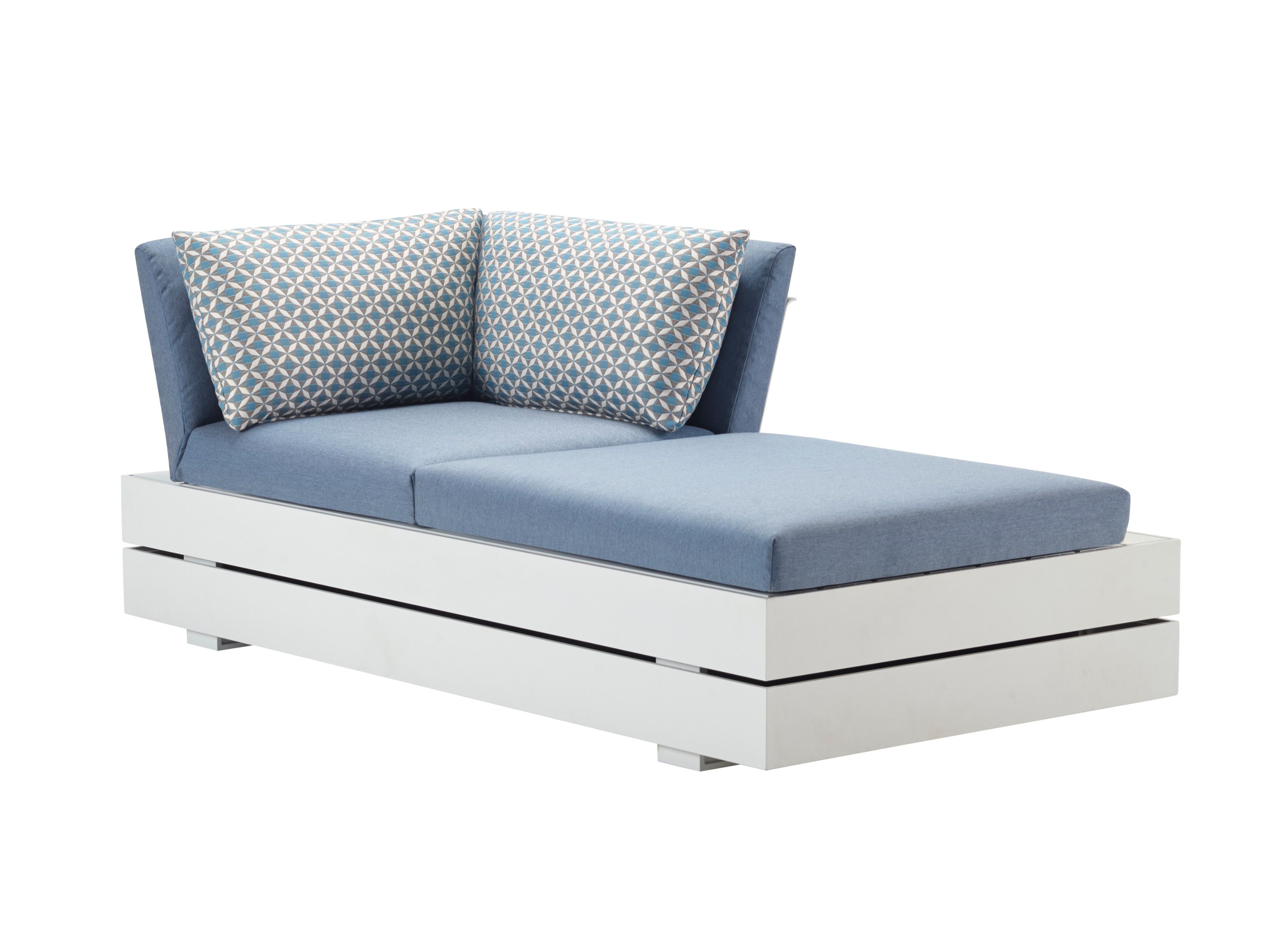 BOXX LOUNGE Garden daybed Boxx Collection By solpuri design Hoffmann