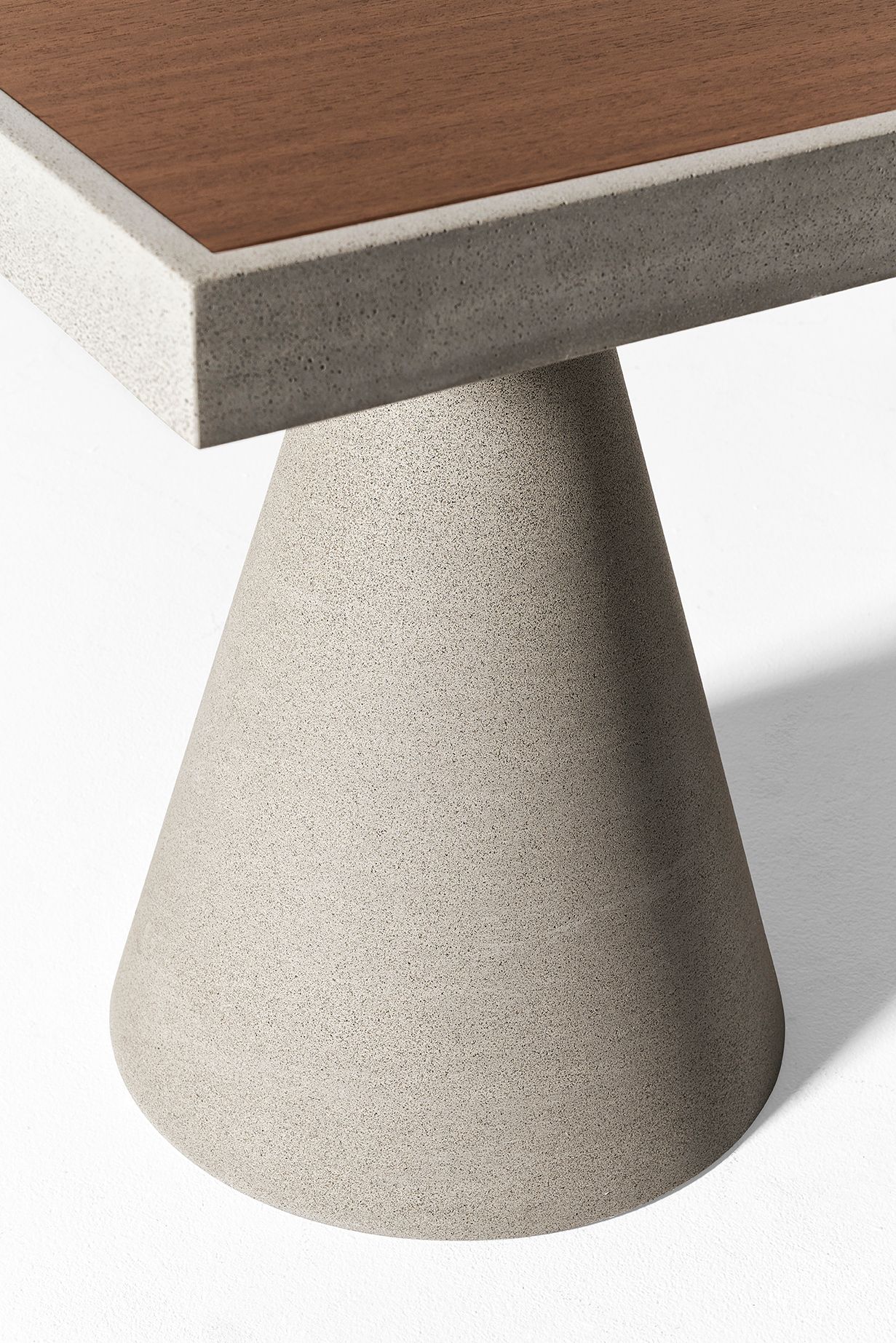 CONE OPEN AIR Square coffee table By Meridiani design Andrea Parisio