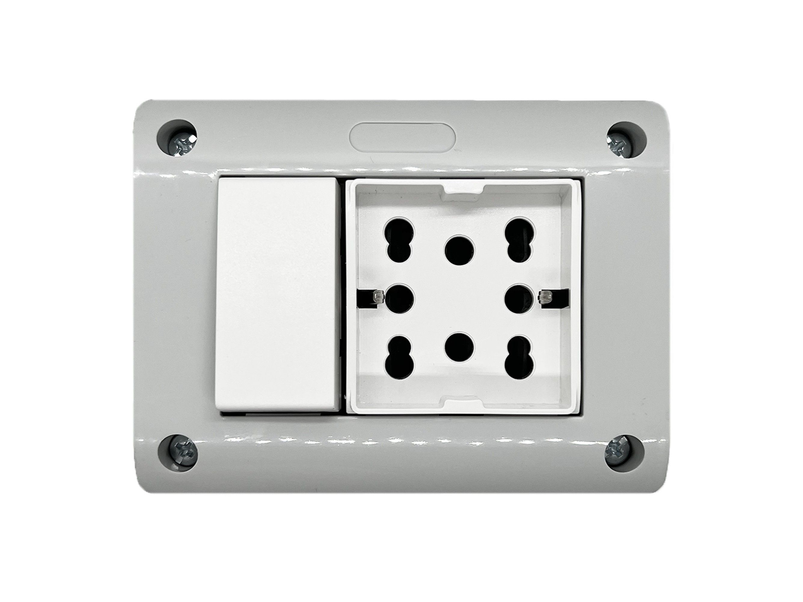 EXTERNA 4B.IP40.H21.CU by 4 BOX - Presa elettrica a 3 moduli