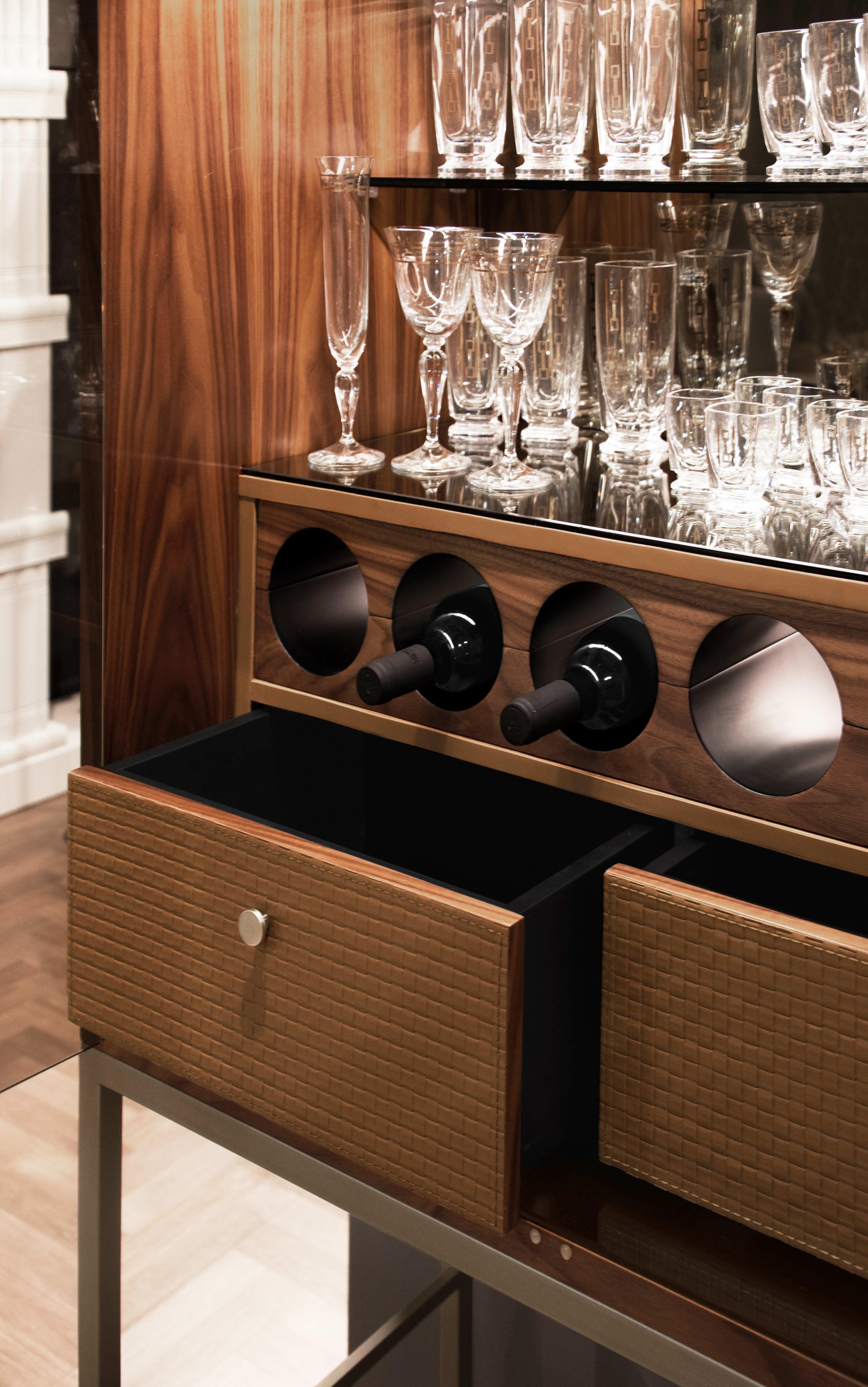JEFFERY Wood and glass bar with integrated lighting By Formitalia — free download