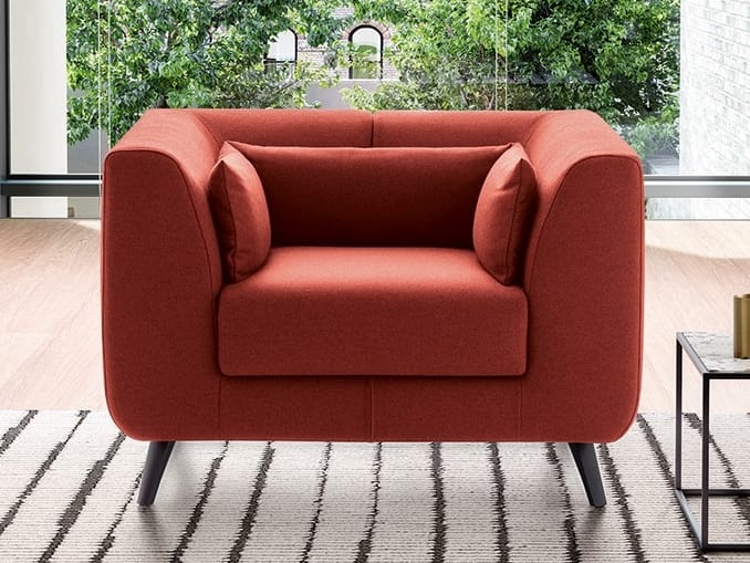 NEMO | Poltrona by Felis - Poltrona in tessuto con braccioli