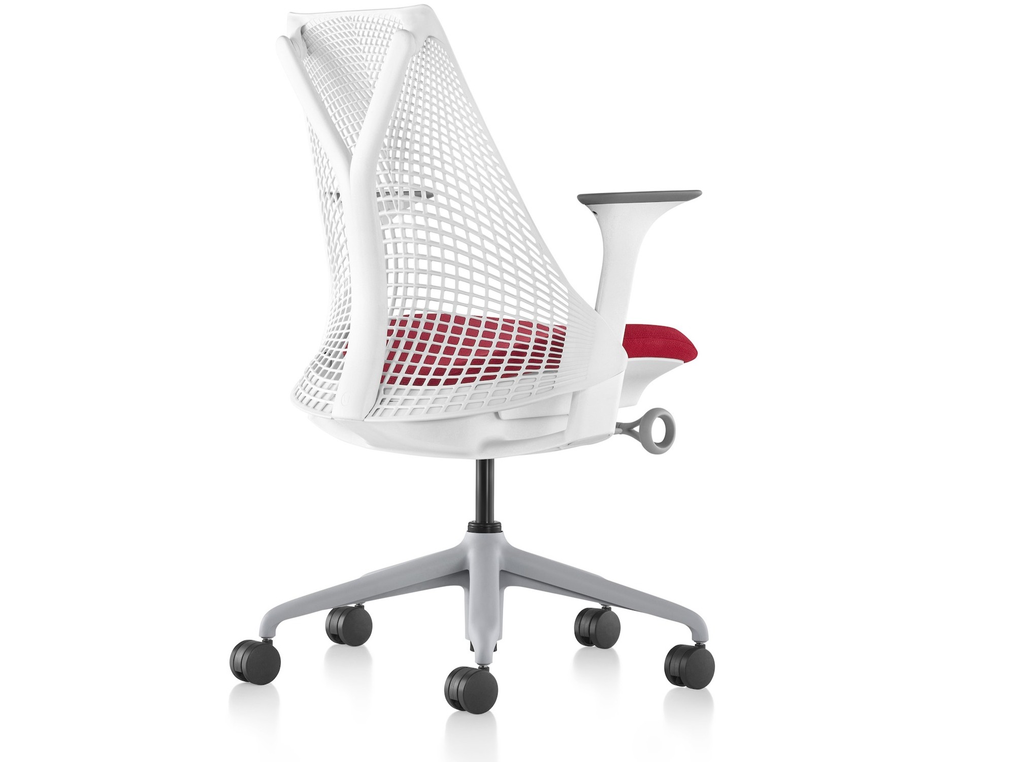 Swivel office chair with 5Spoke base with armrests SAYL Office chair