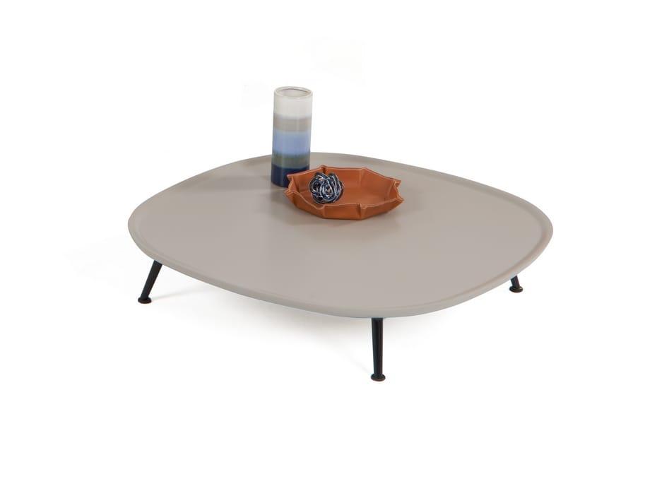 OLIVE Low square coffee table By ESTEL GROUP