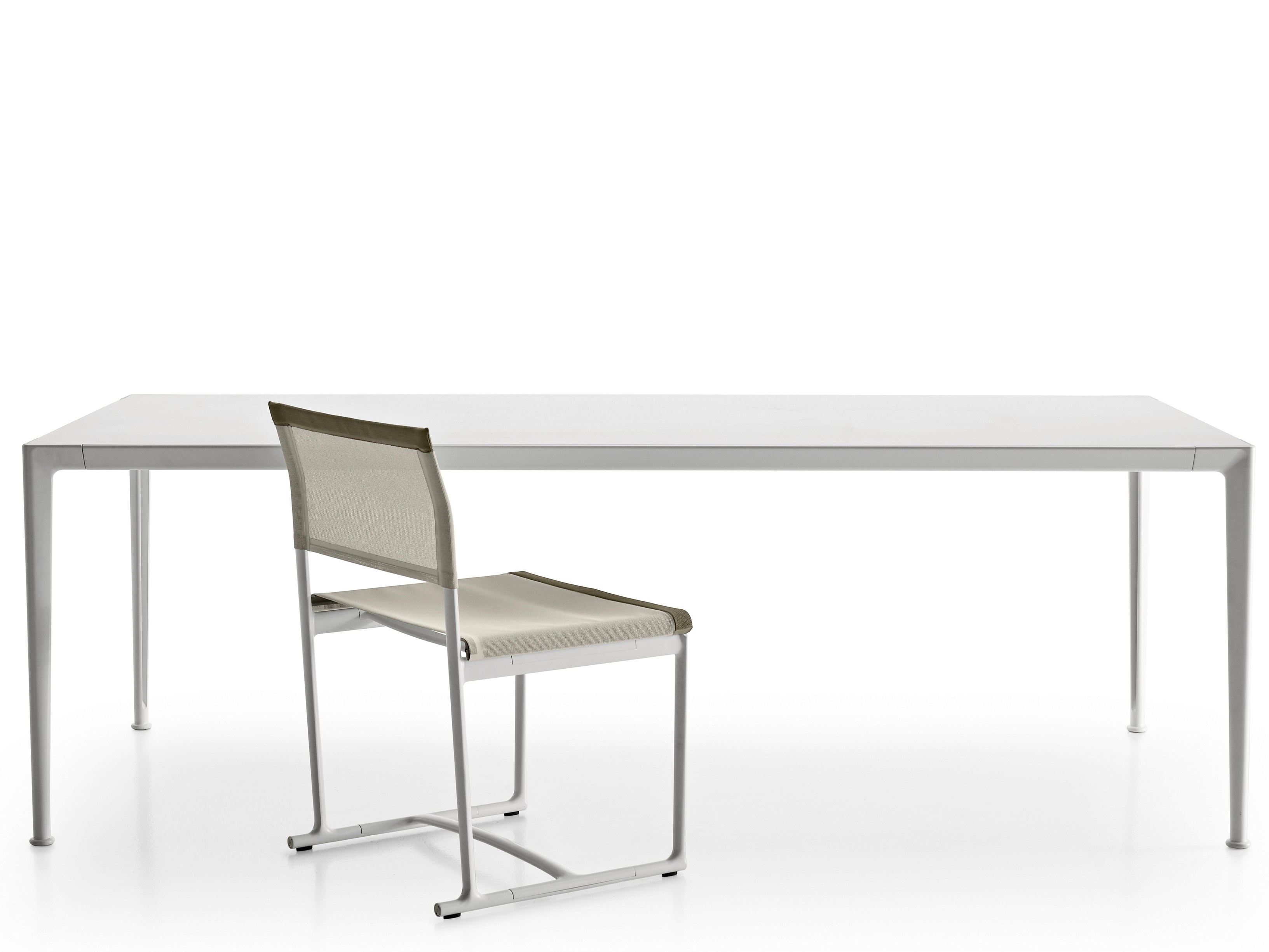 MIRTO OUTDOOR Table By B&B Italia Outdoor design Antonio Citterio