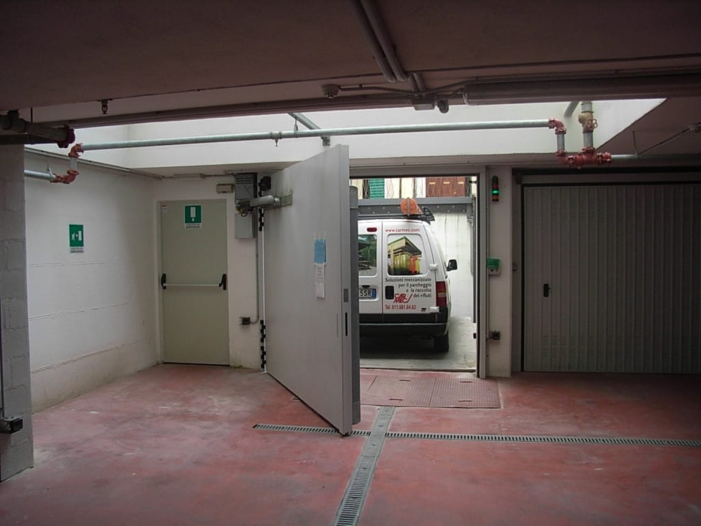 Industrial Fire stop door By CARMEC