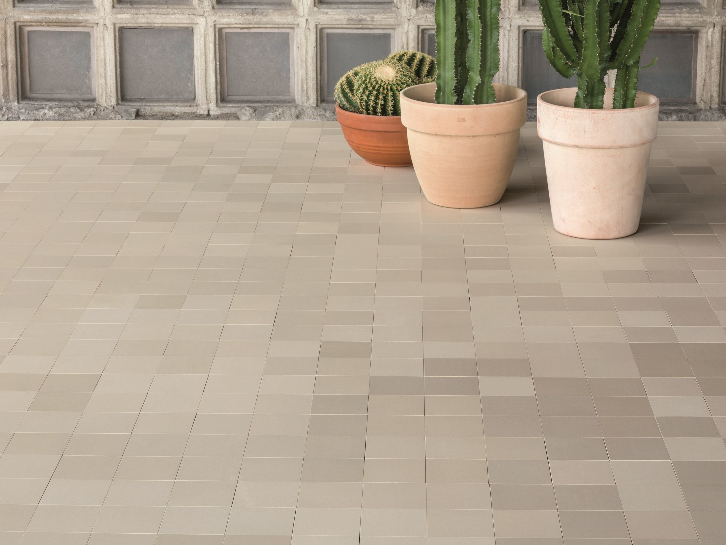 MEWS FOG by Mutina - Pavimento/rivestimento in gres porcellanato